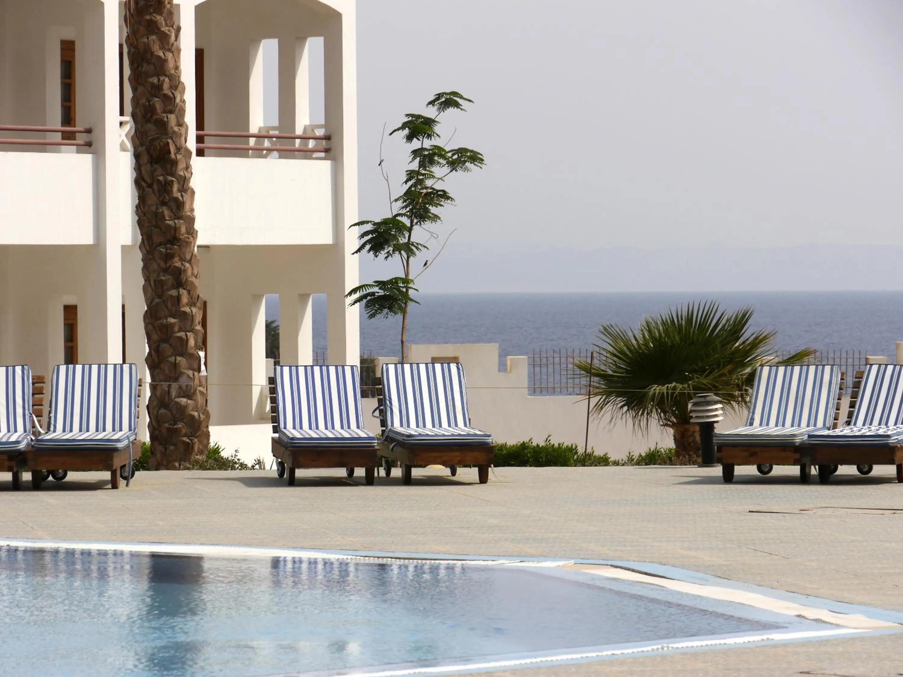 Area and facilities in Happy Life Village Dahab