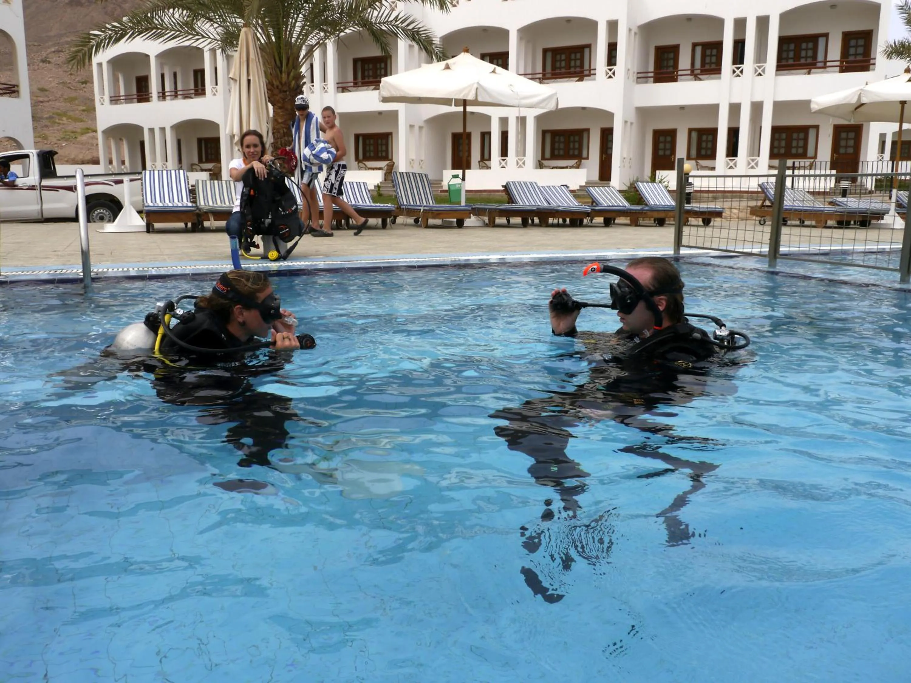 Diving in Happy Life Village Dahab