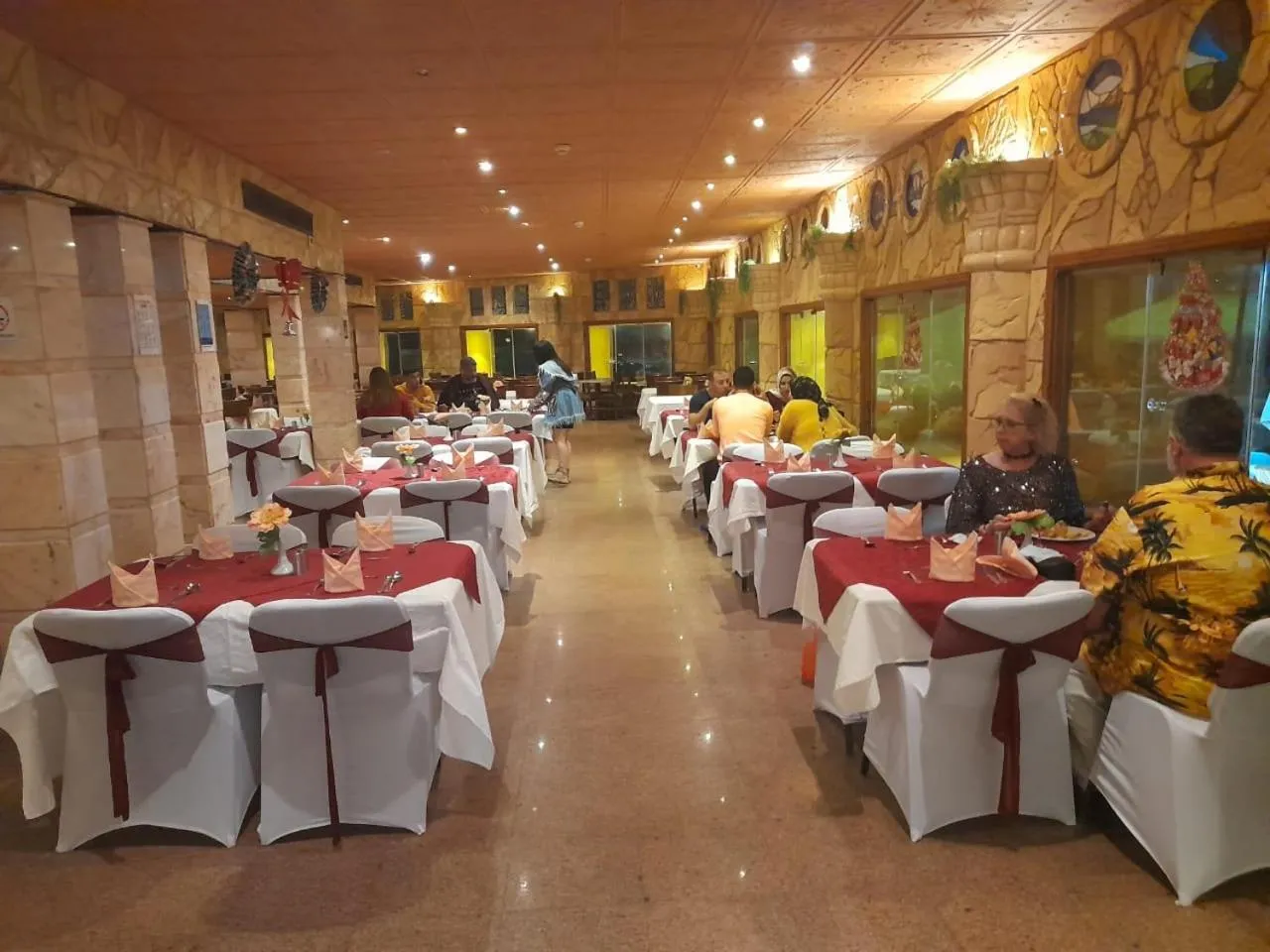 Restaurant/places to eat in Happy Life Village Dahab