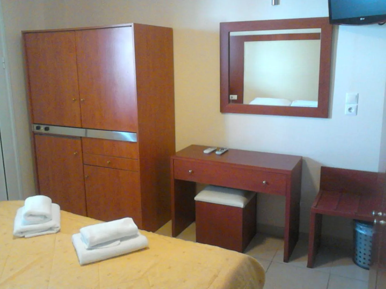 Photo of the whole room, Bed in Frini Hotel