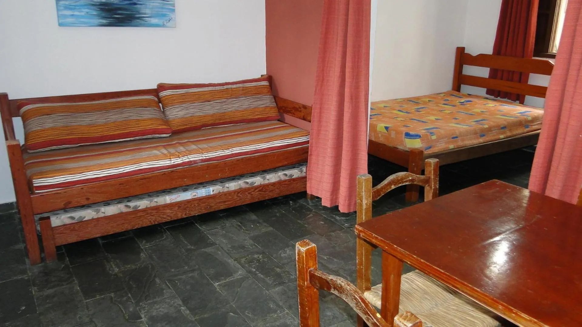 Photo of the whole room, Bed in Residencial Chalés Âncora