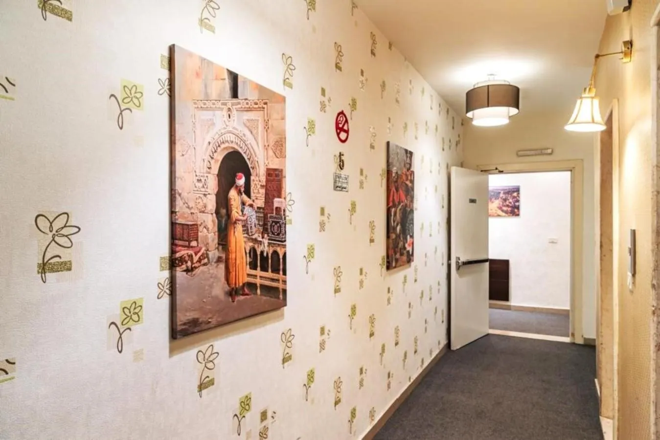 Decorative detail in Lancaster Hotel Apartments-Gardens