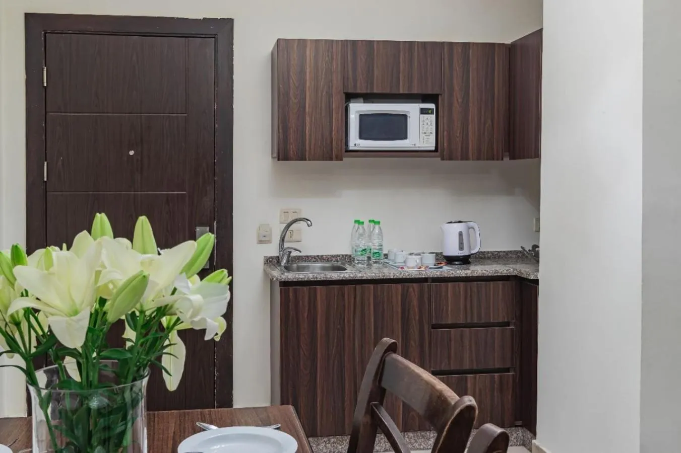 Coffee/tea facilities in Lancaster Hotel Apartments-Gardens
