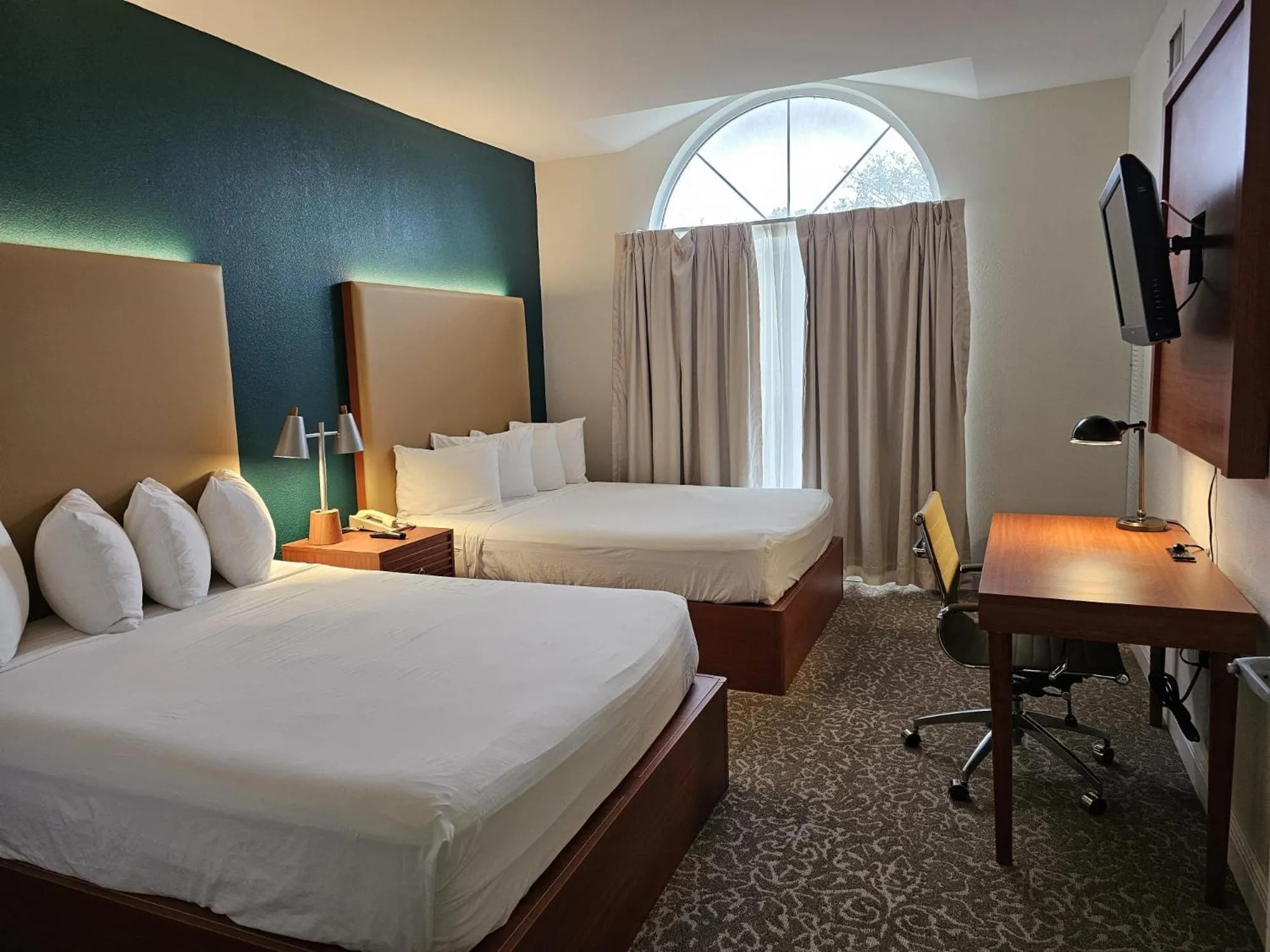Bedroom, Bed in Montreal Suites Orlando
