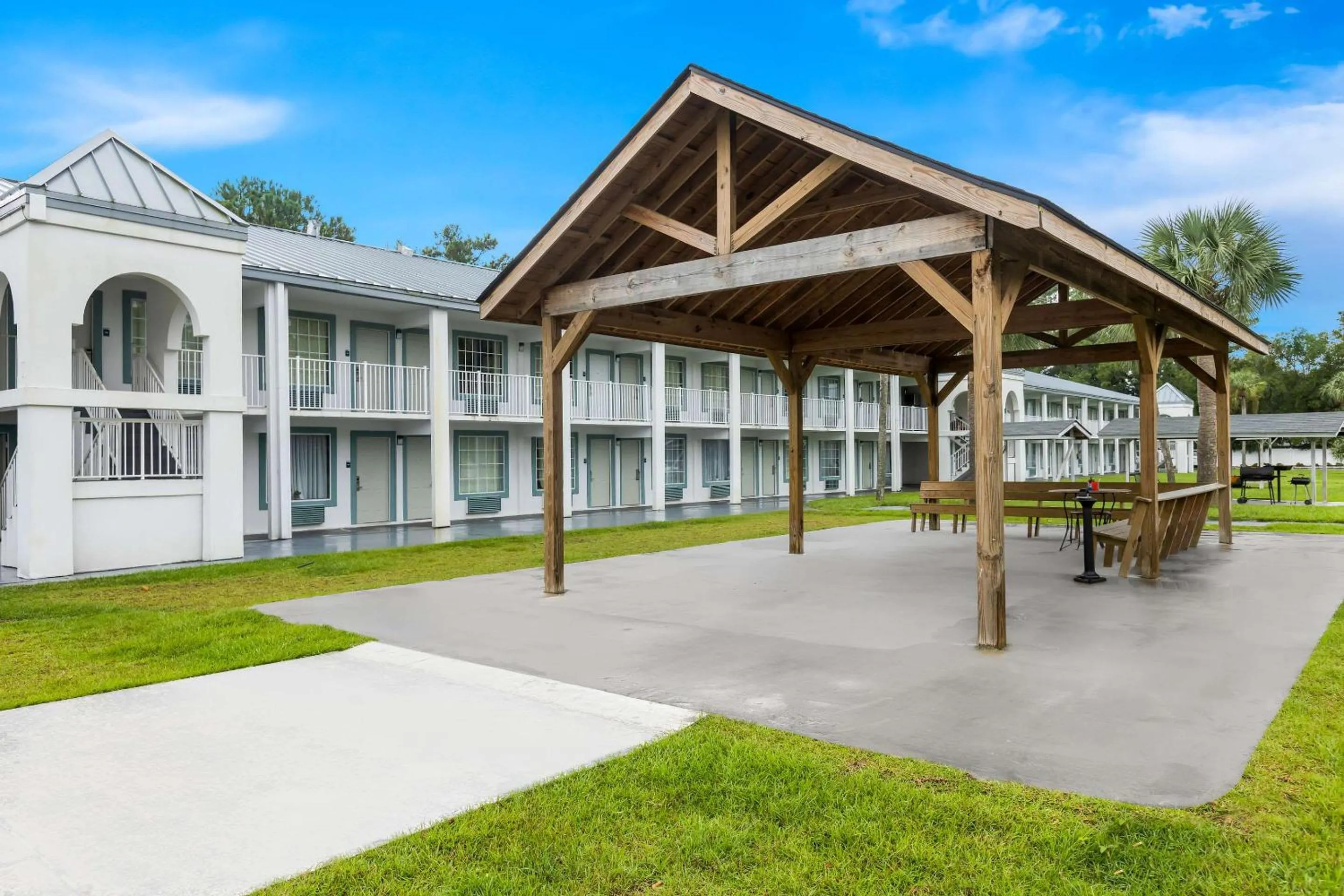 Other in Suburban Studios Brunswick I-95