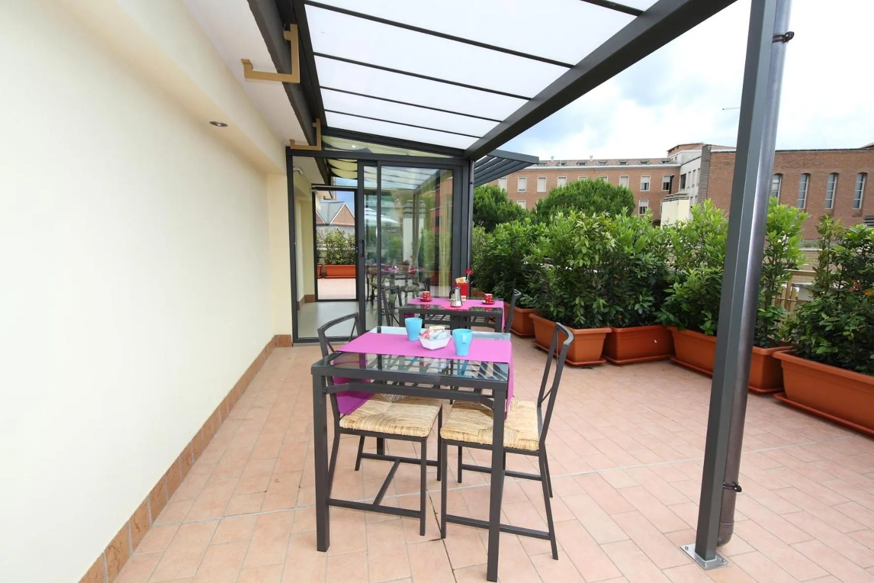 Restaurant/places to eat in L'Isola di Esme