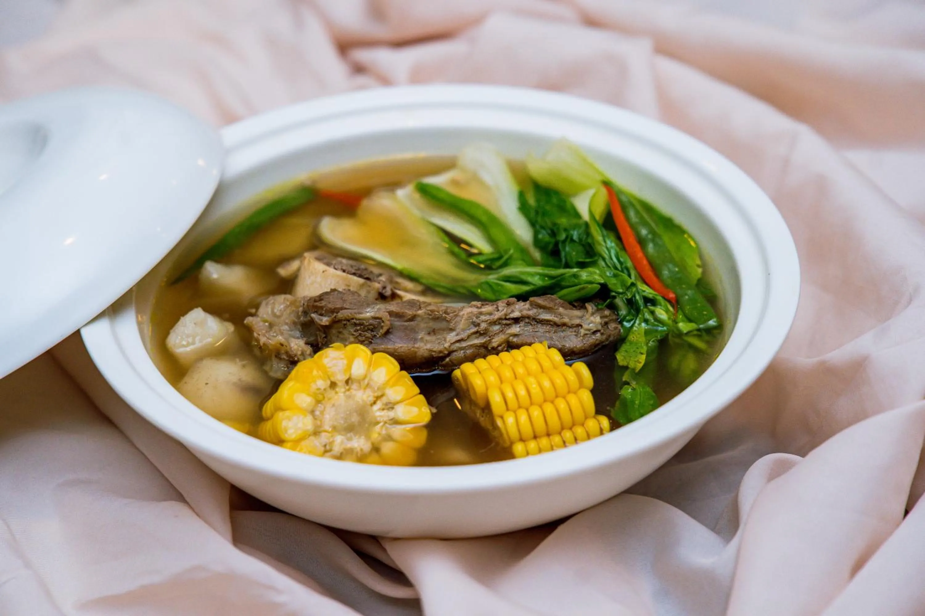 Restaurant/places to eat in Paras Beach Resort - Camiguin