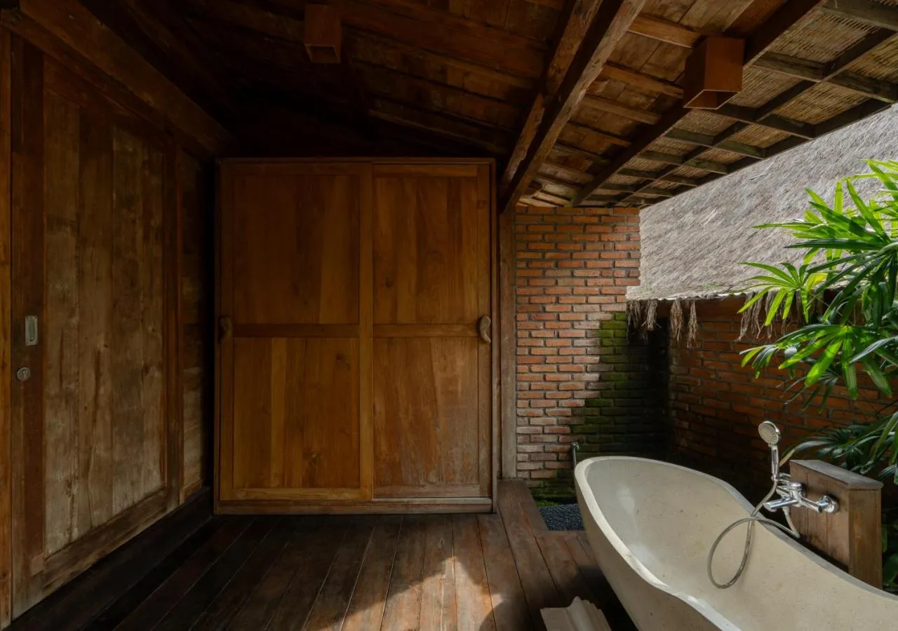 Bathroom in Natajiwa Village