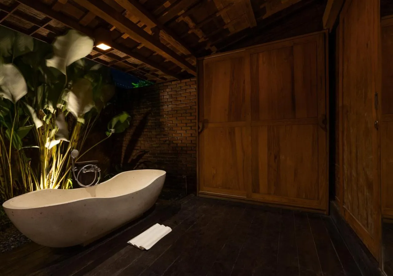 Bathroom in Natajiwa Village