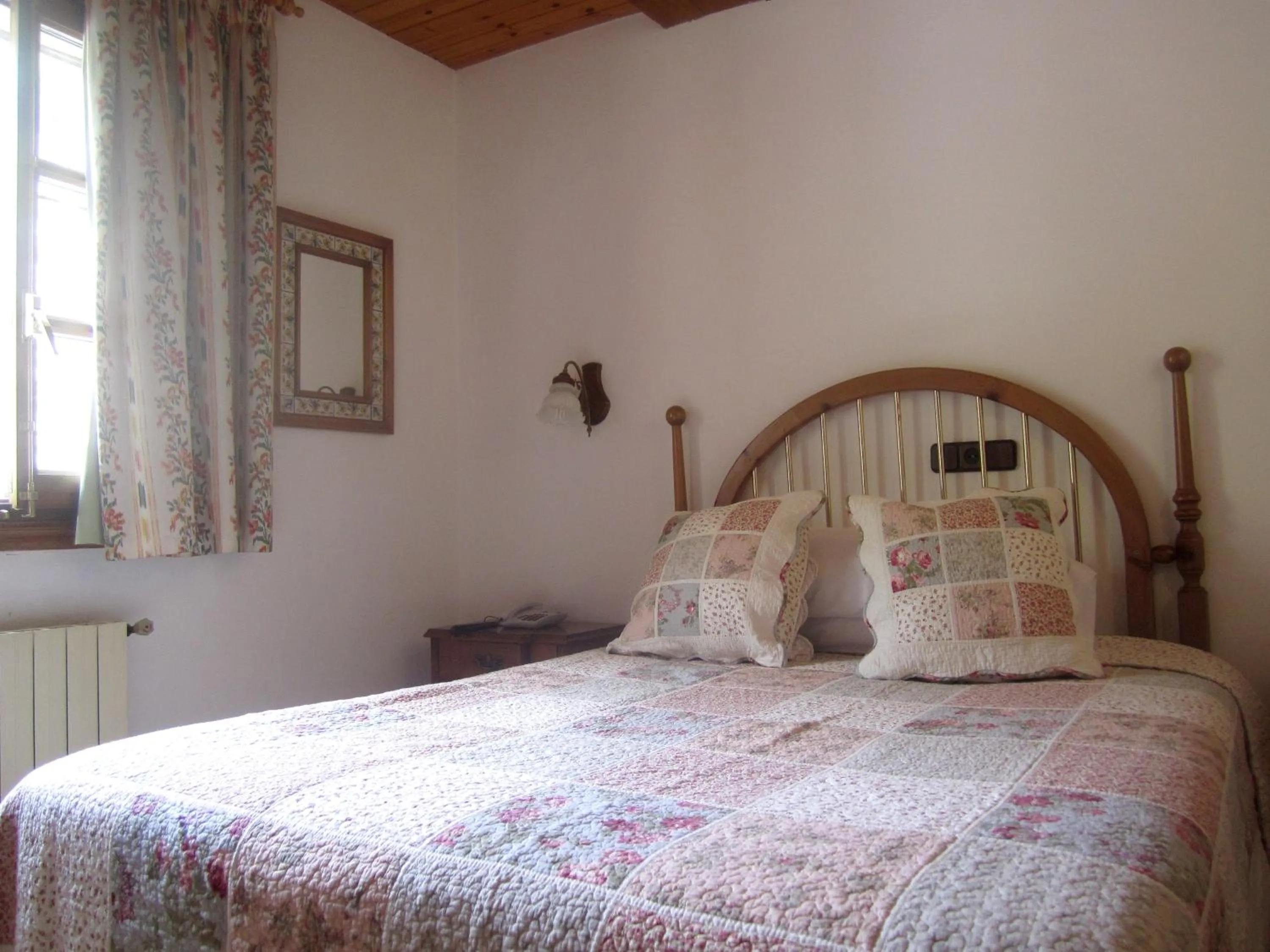 Bedroom, Bed in San Marsial Benasque Apart Hotel