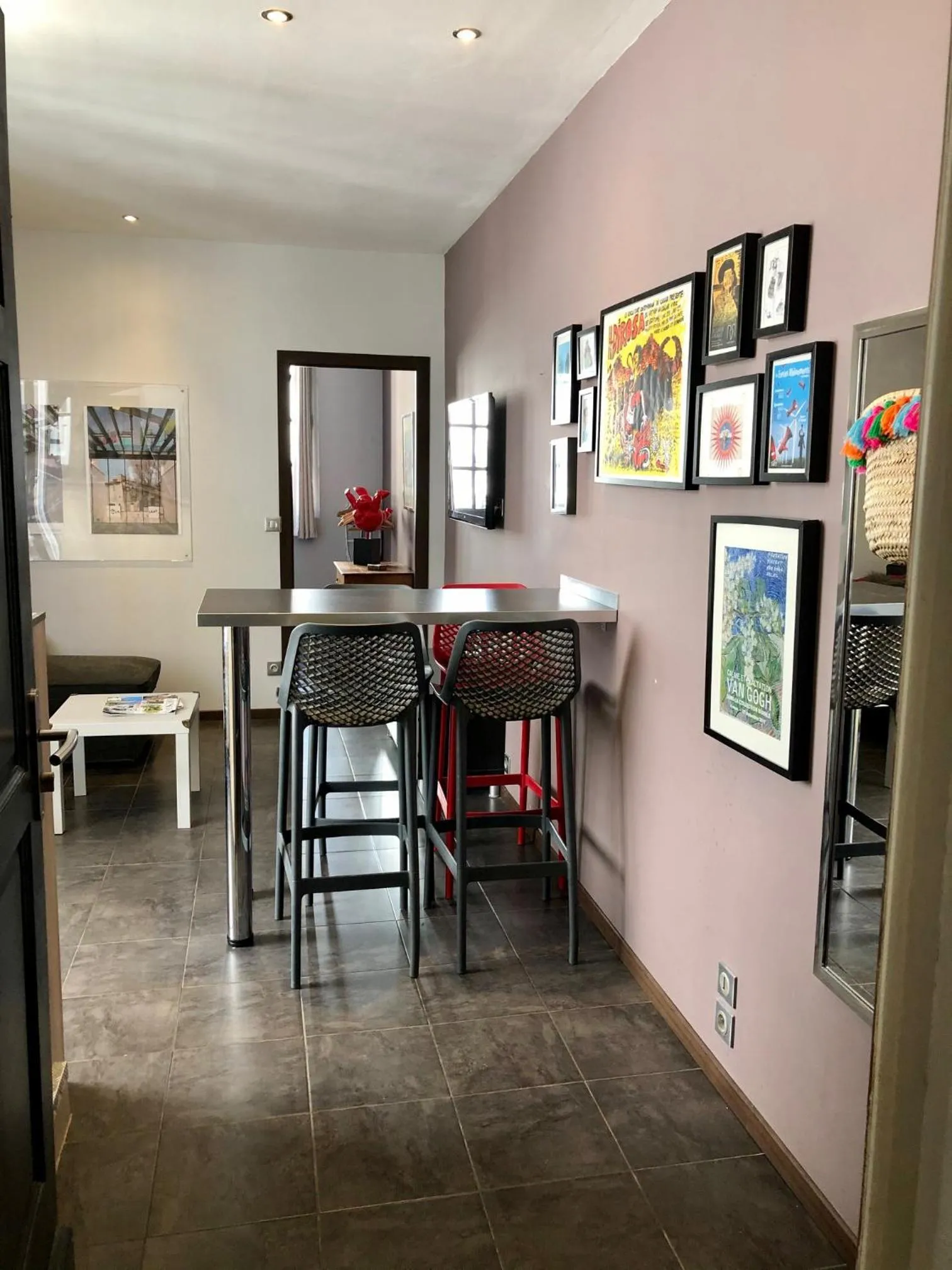Dining area in Appartements "La Chambre D'Ami"