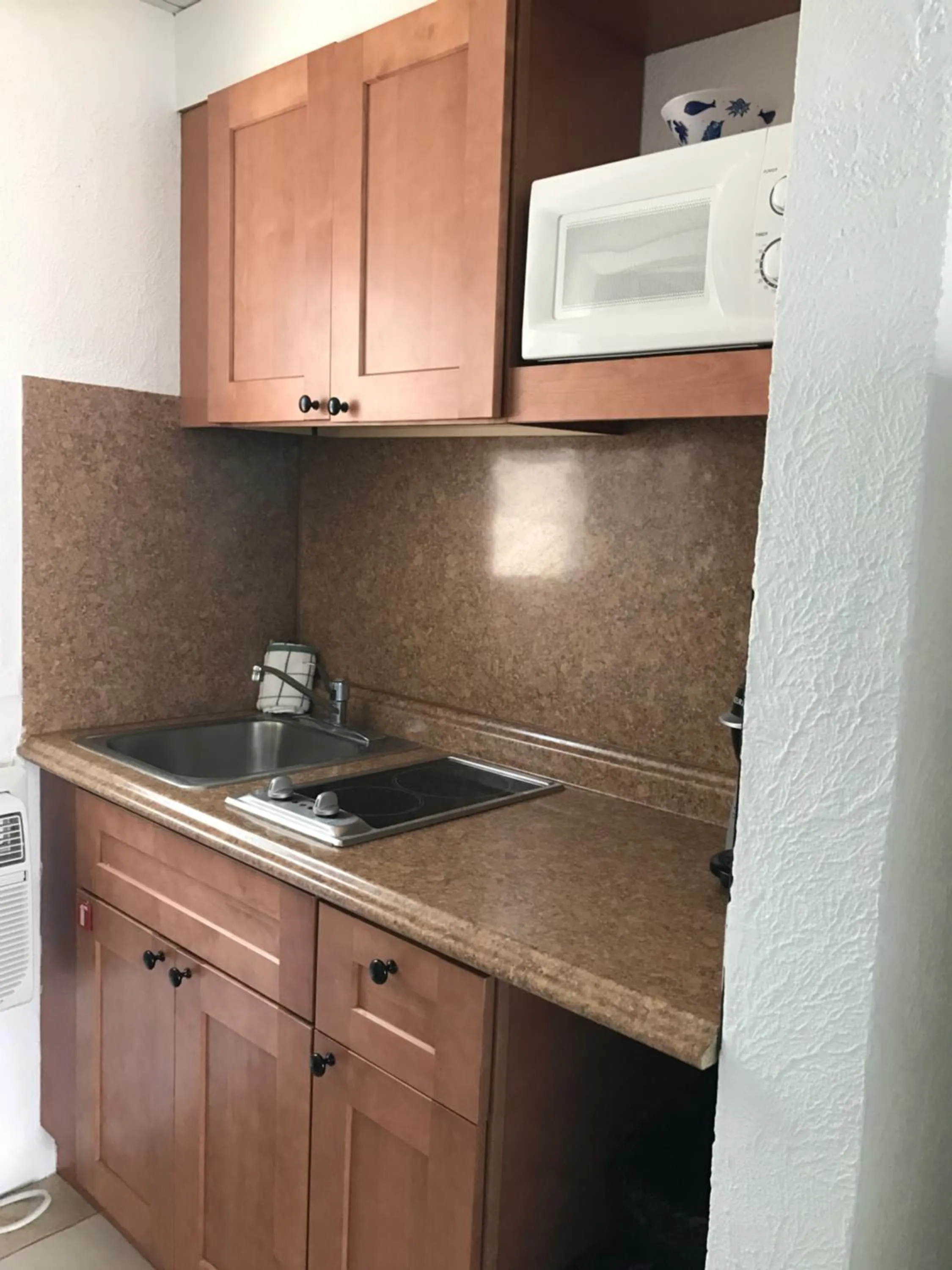Kitchen or kitchenette in Tangiers Resort Motel
