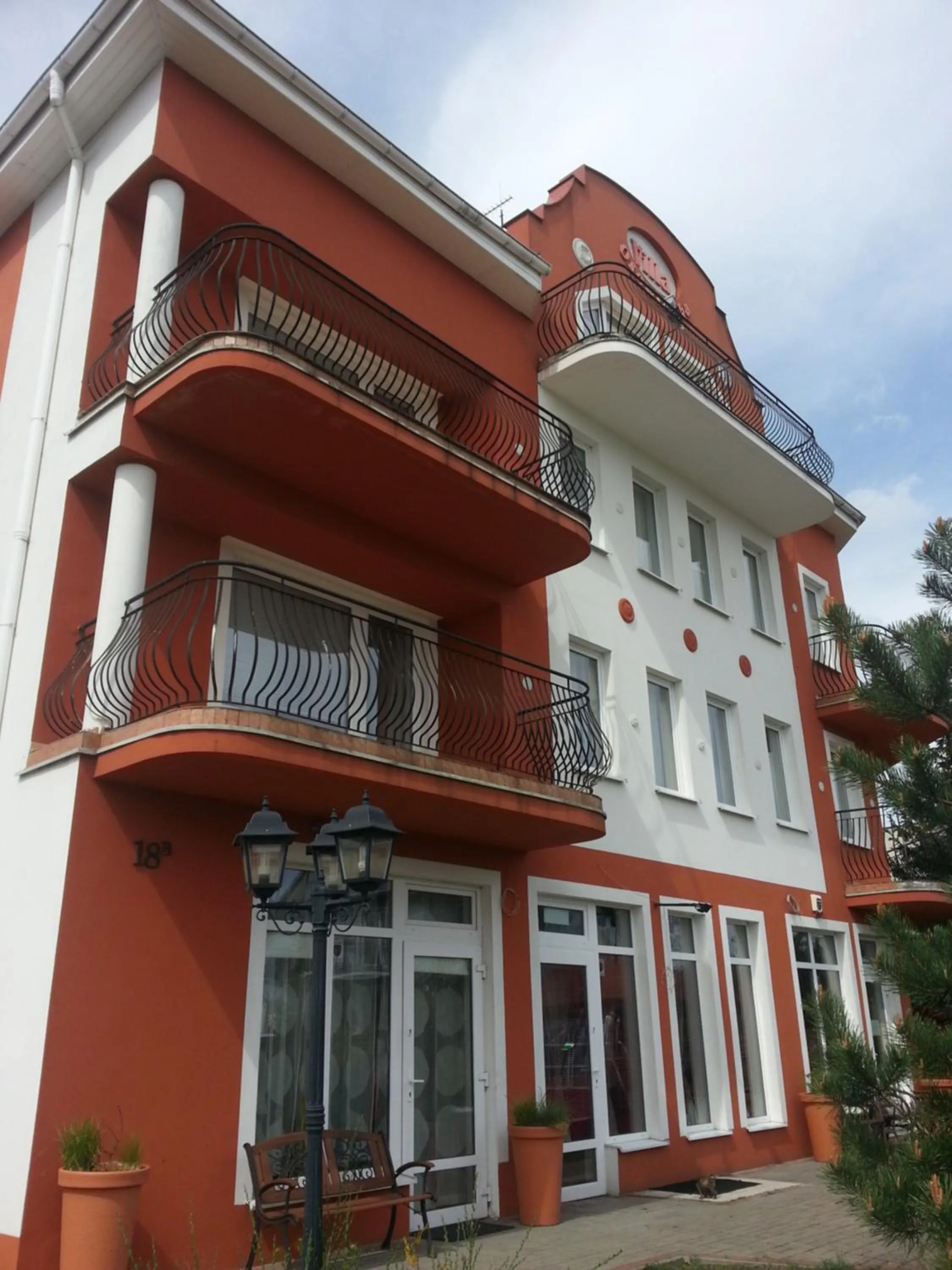 Facade/entrance in Villa Osowianka