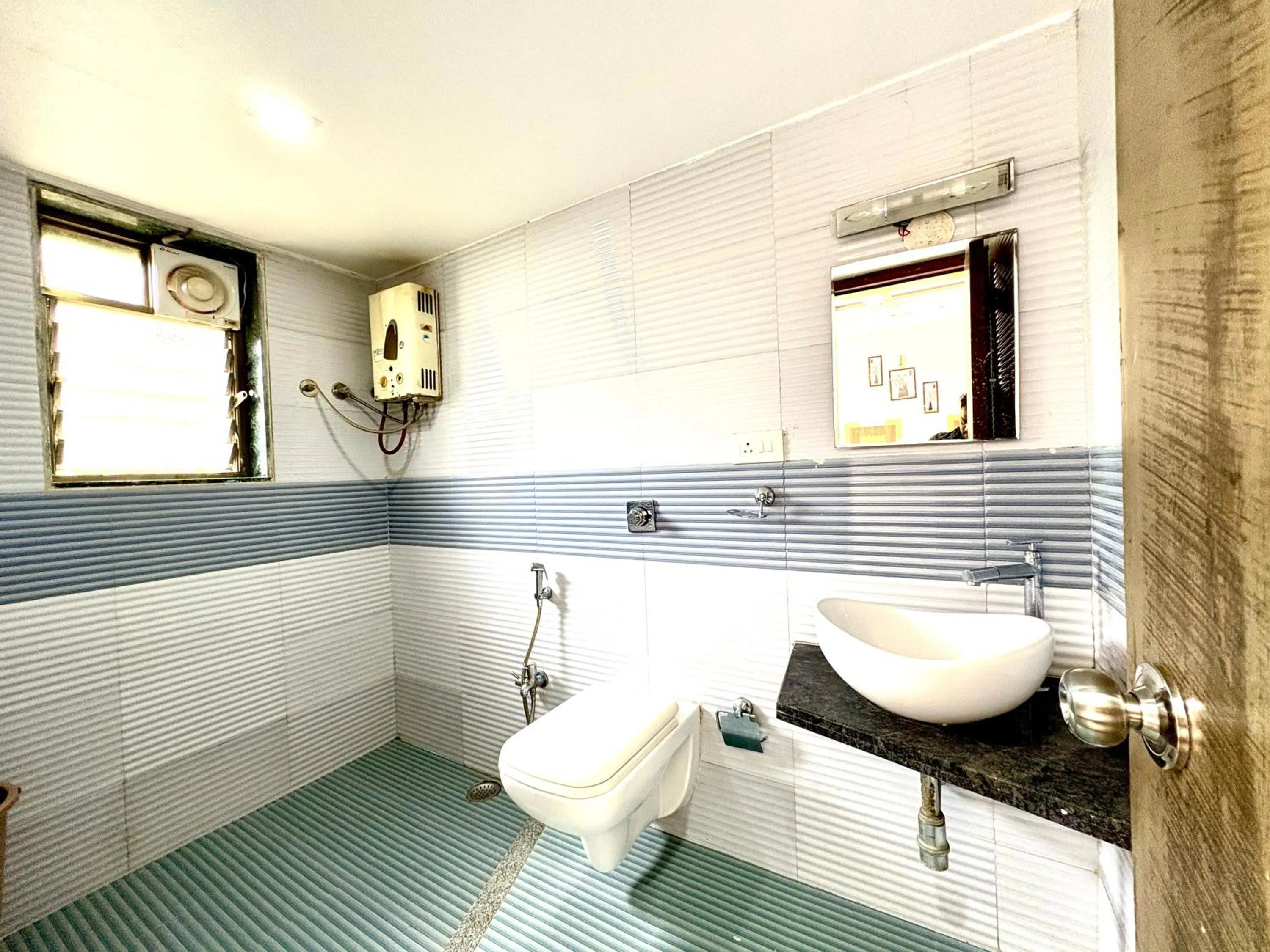 Shower in Hotel Laxmi Residency