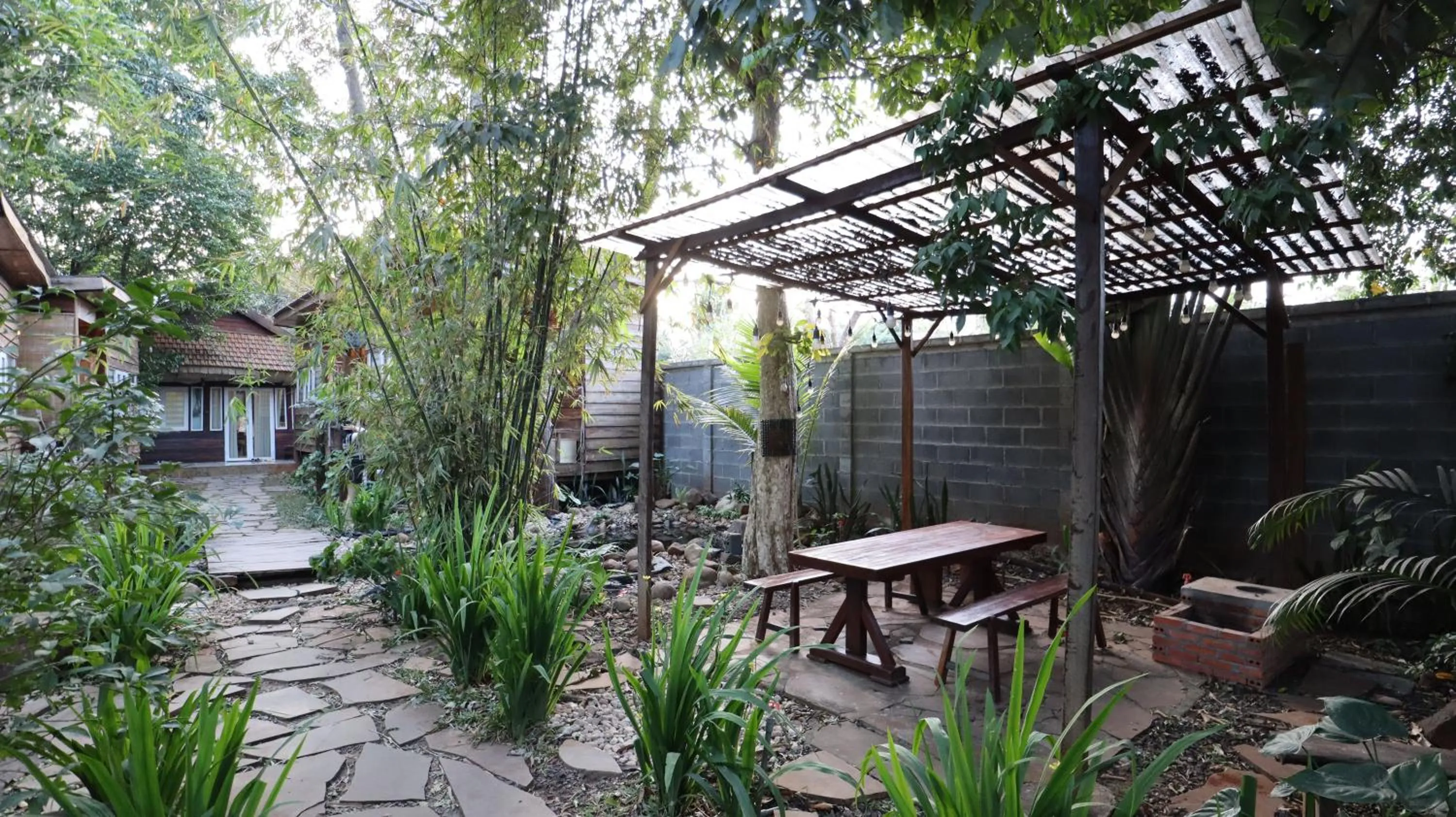 Garden in The 47 House Homestay BMT