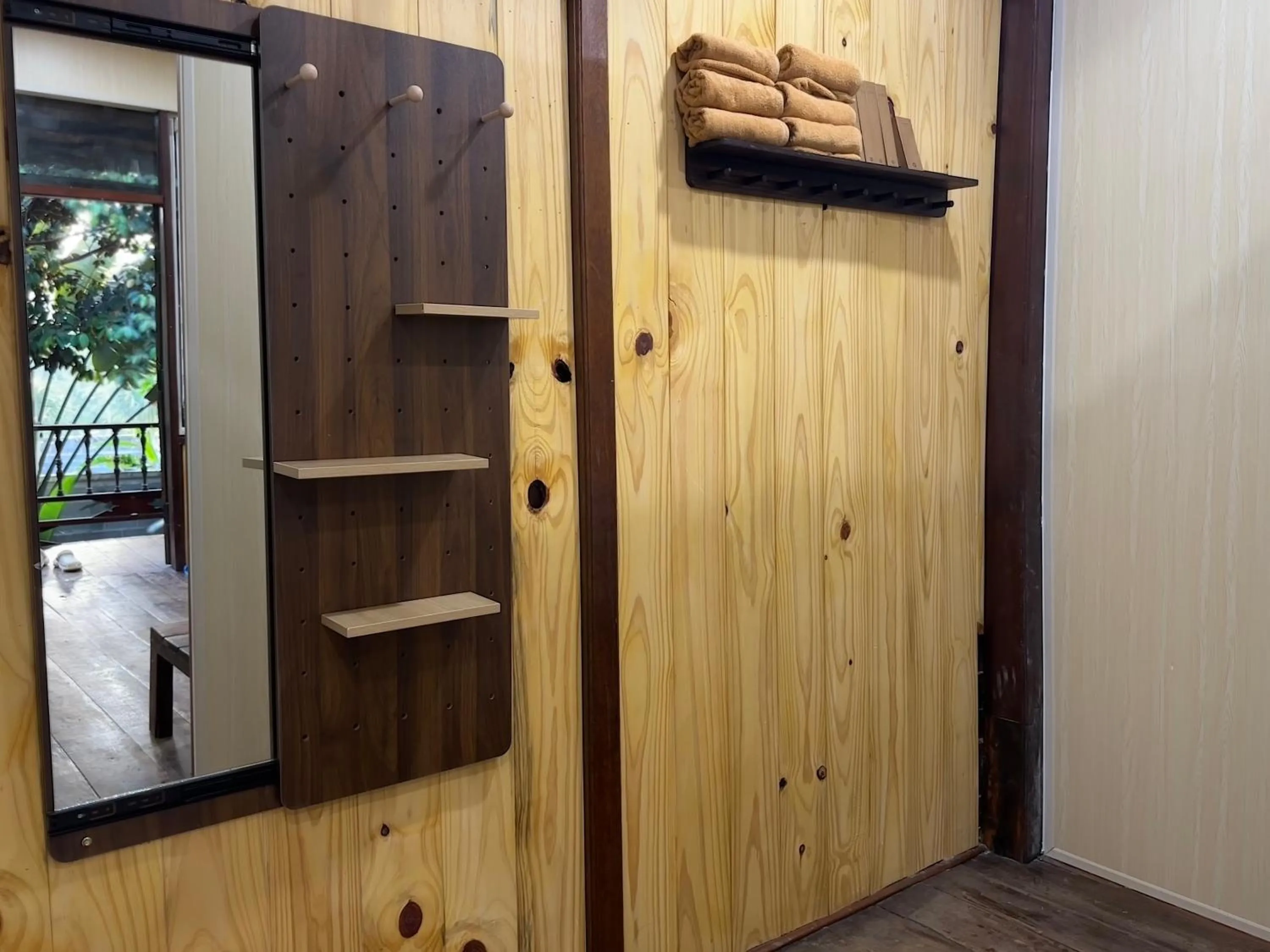 The 47 House Homestay BMT