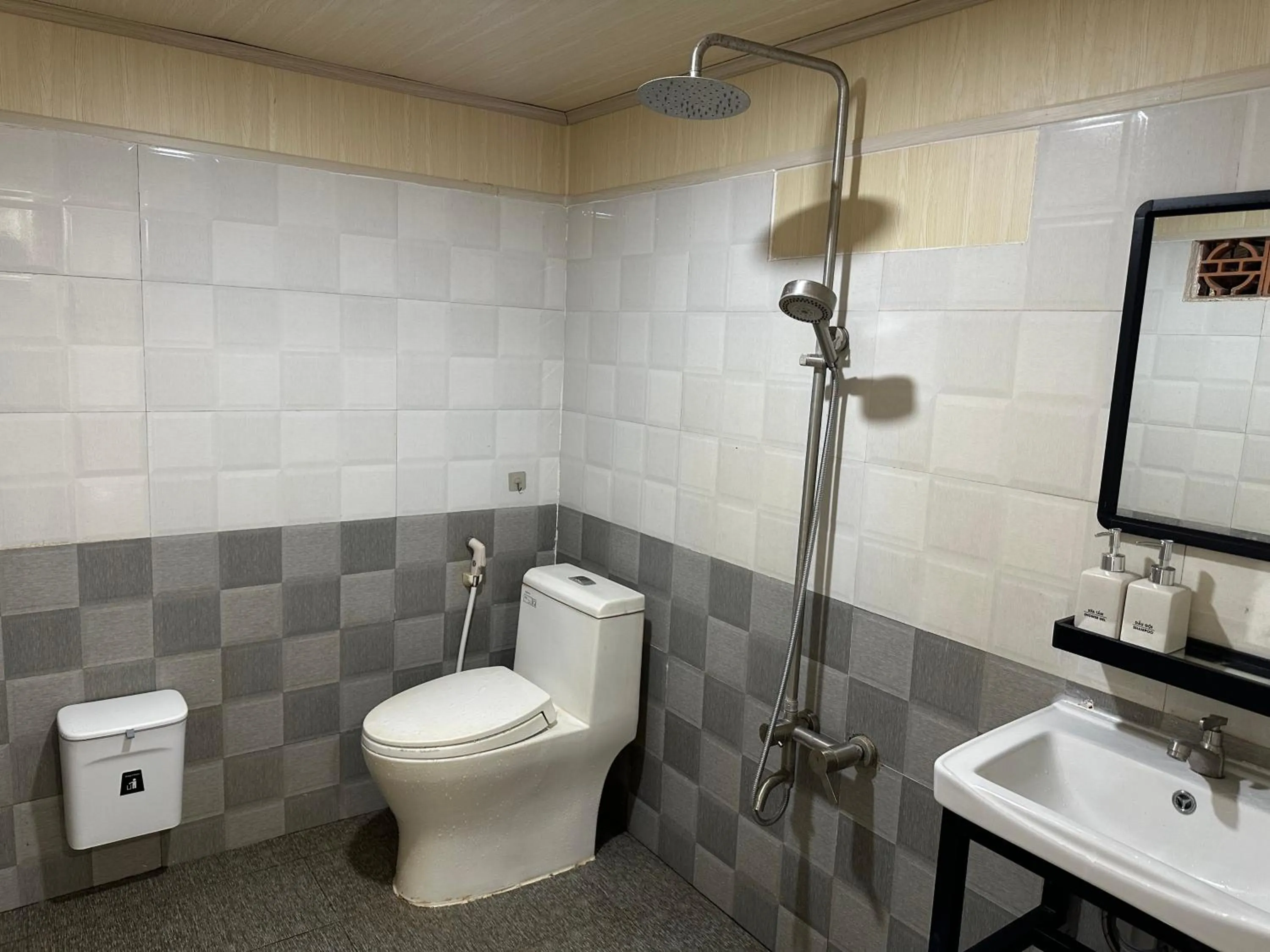 Toilet in The 47 House Homestay BMT