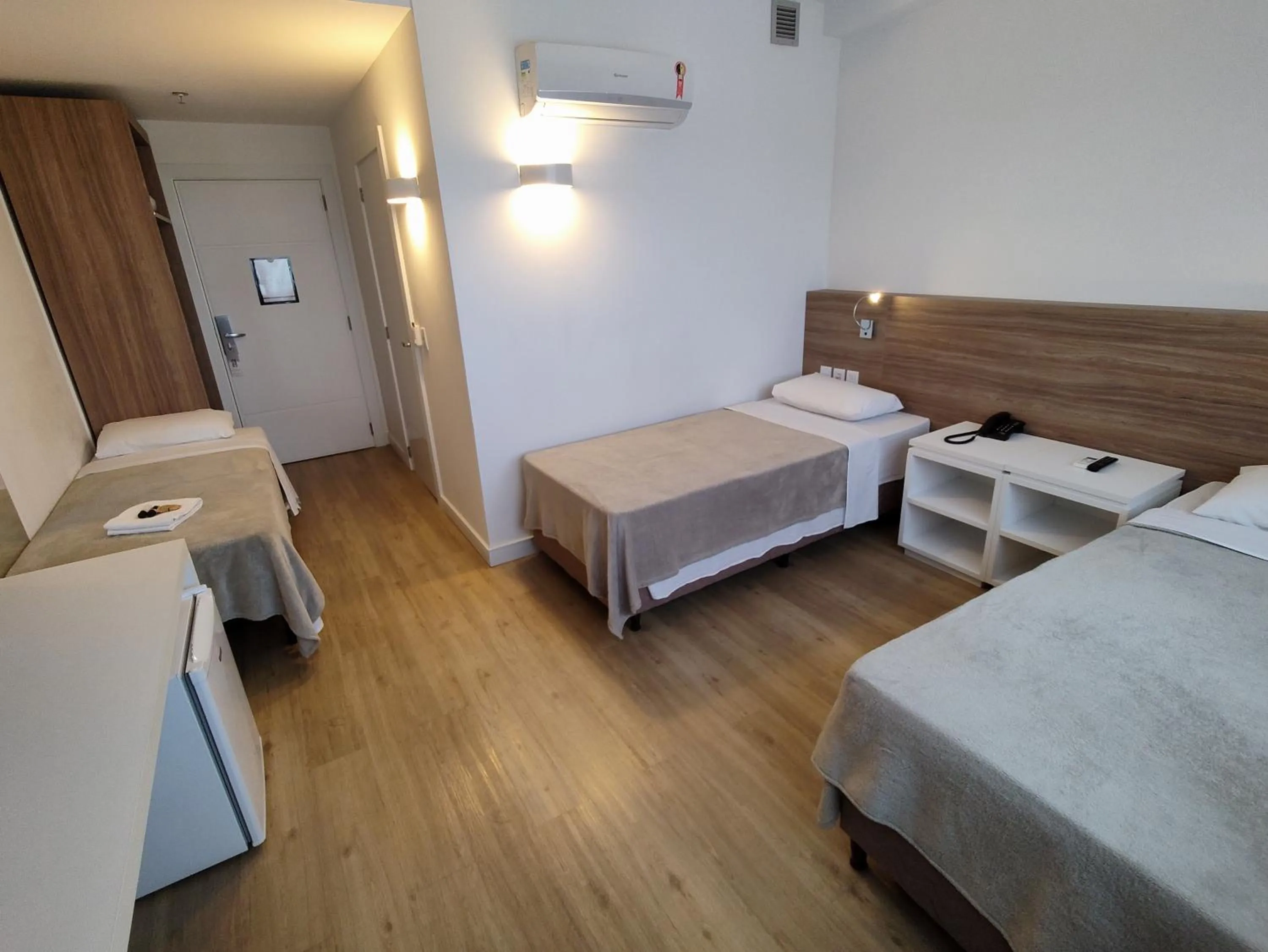 Bedroom, Bed in Intercity Gravataí