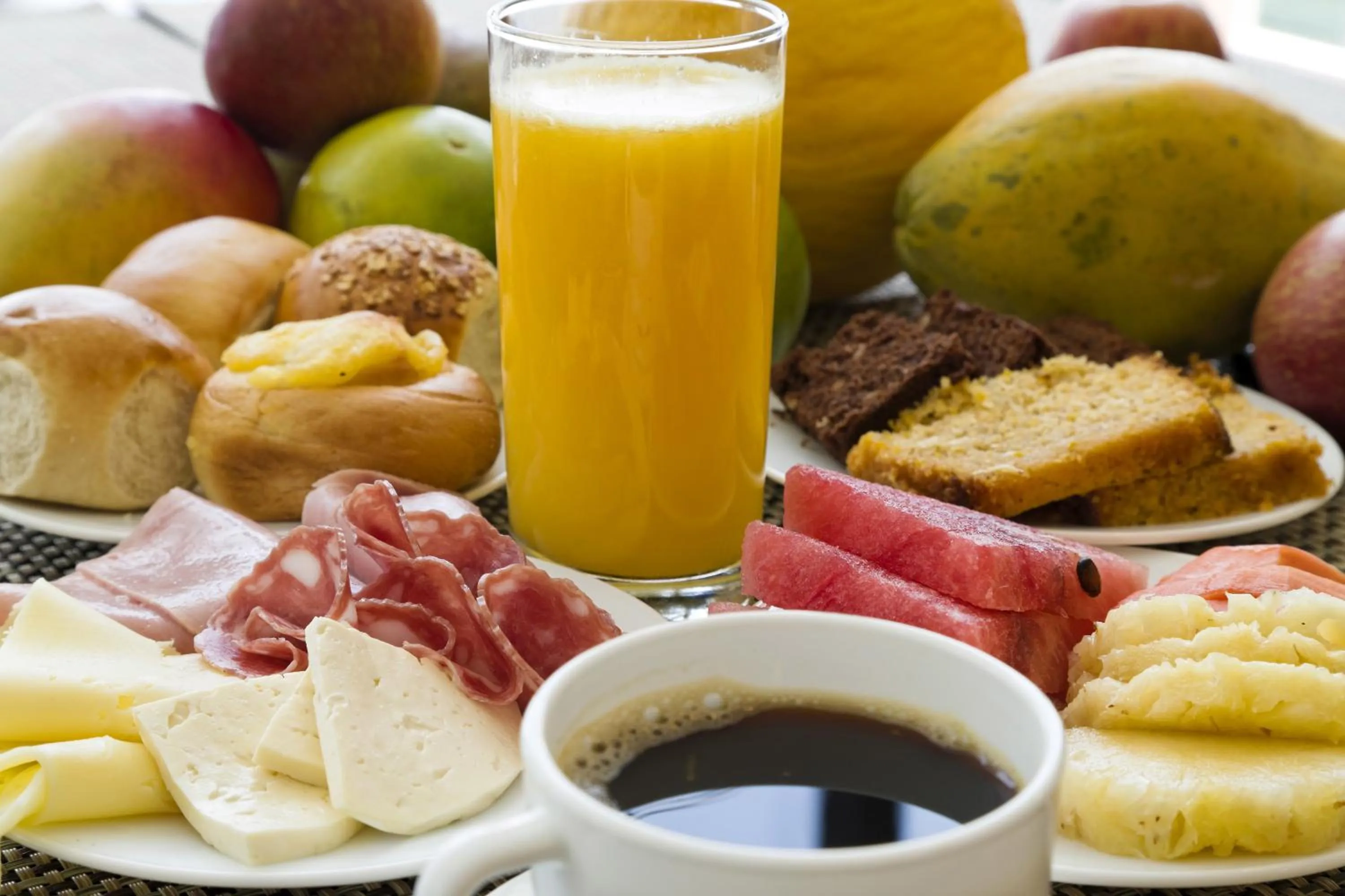 Breakfast in Intercity Gravataí