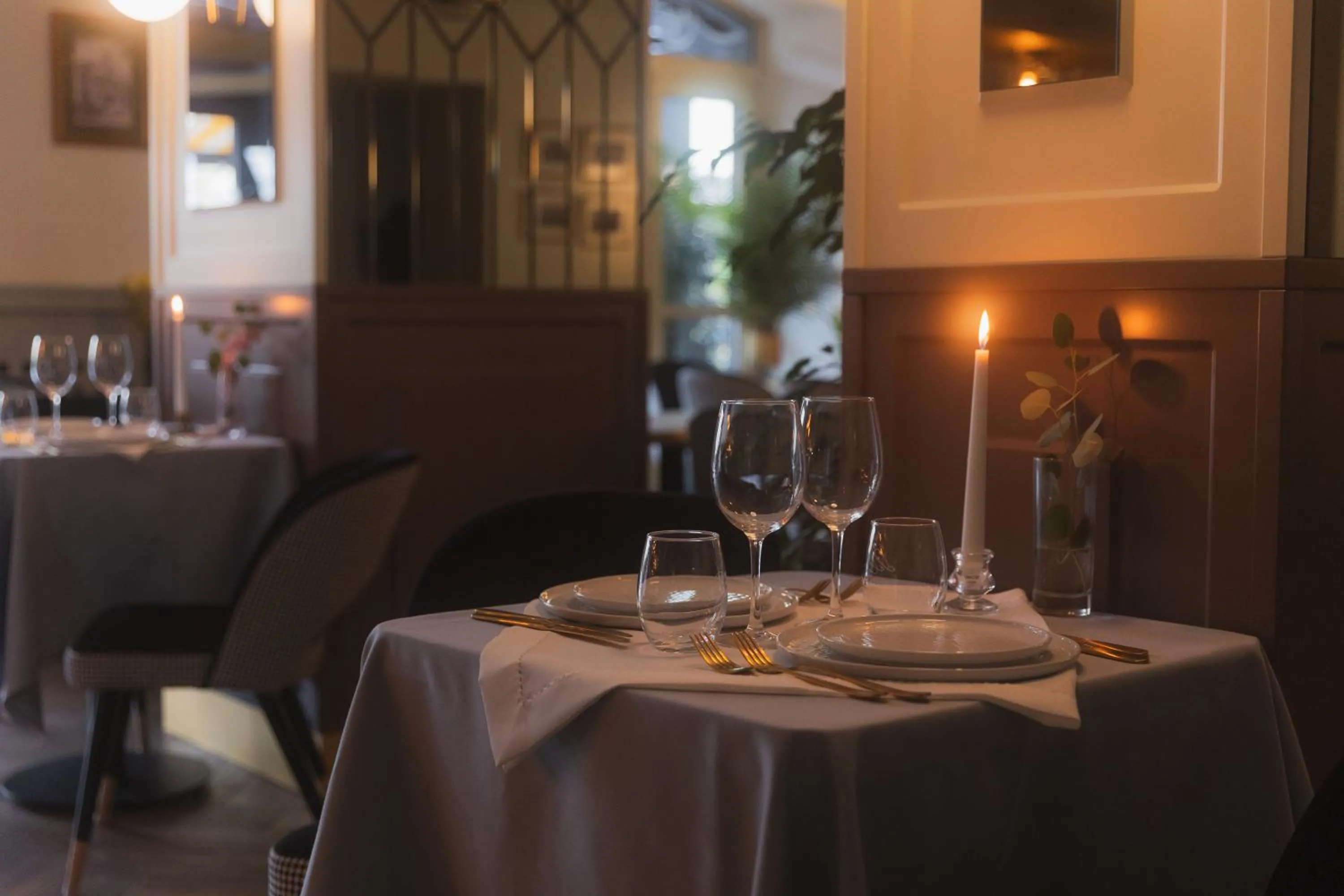 Restaurant/places to eat in H Villa Herkules