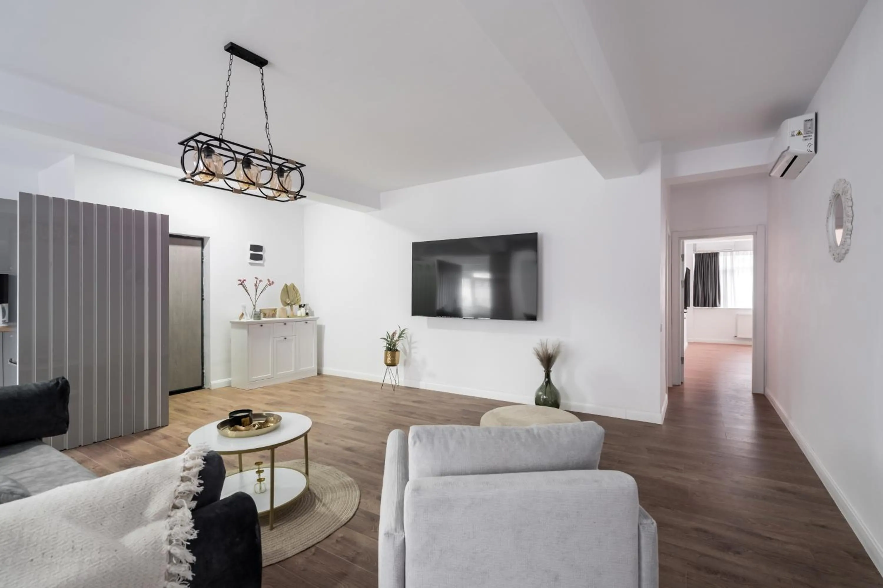 TV and multimedia in Pop Up ApartHotel