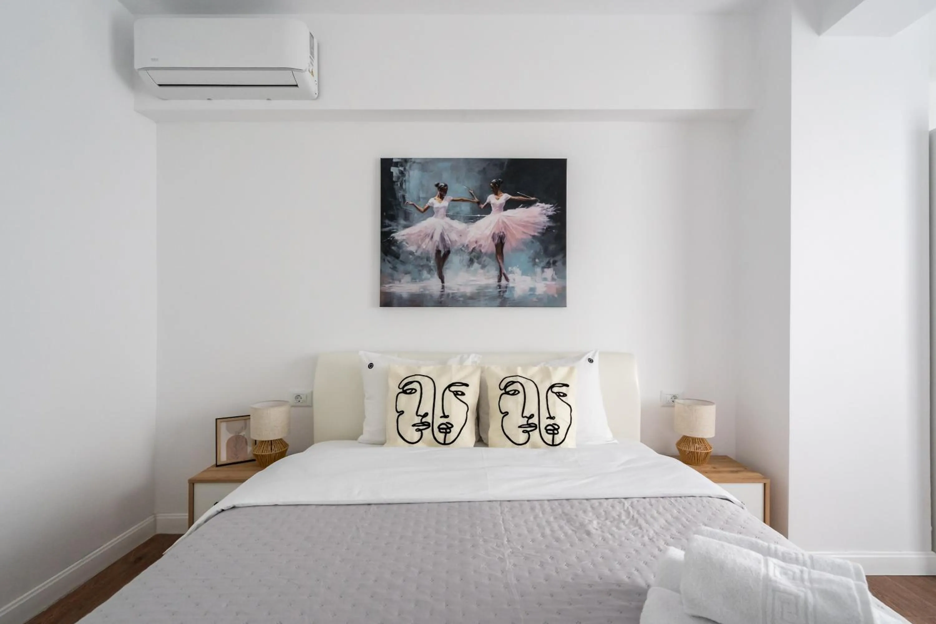 Bed in Pop Up ApartHotel