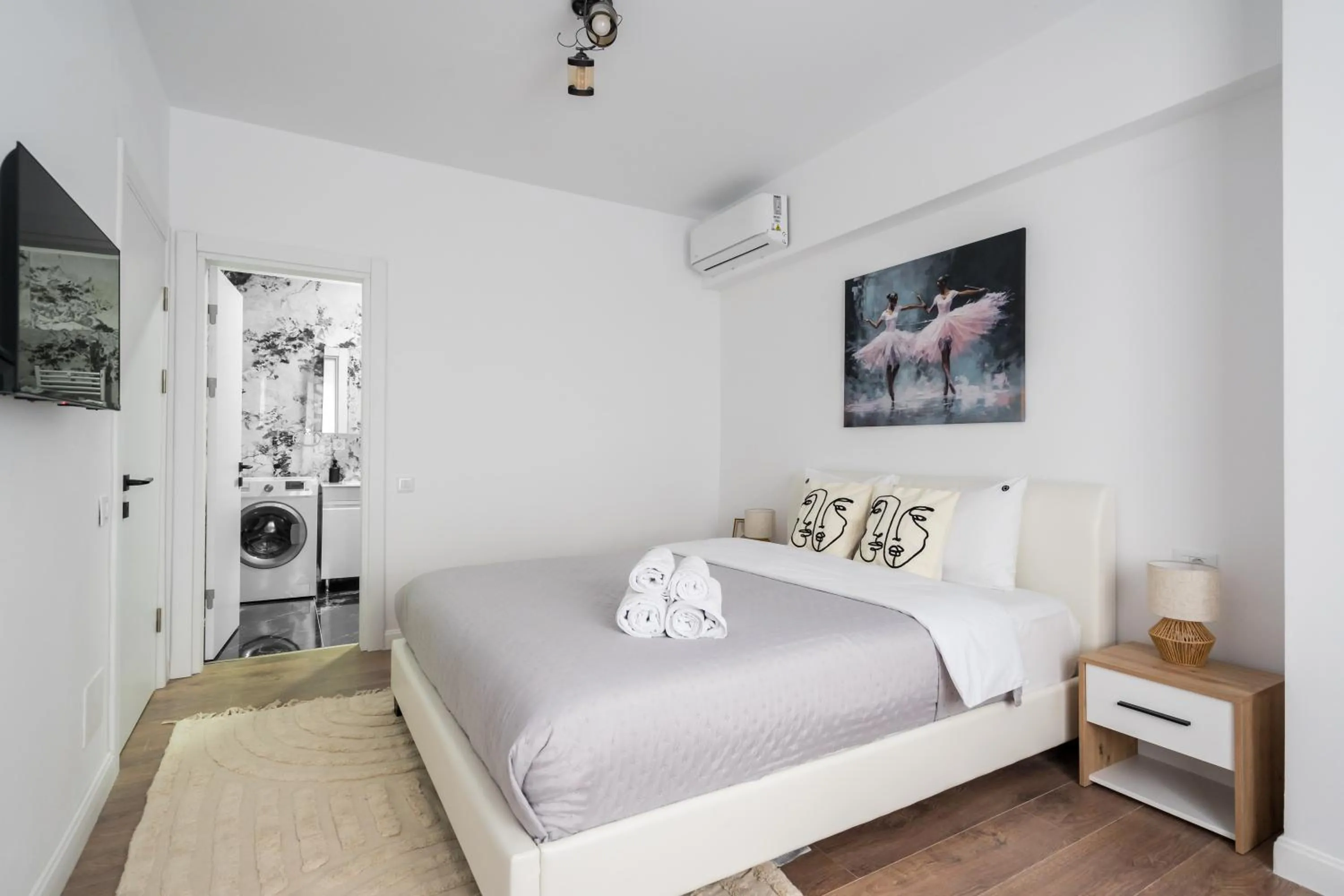 Bed in Pop Up ApartHotel