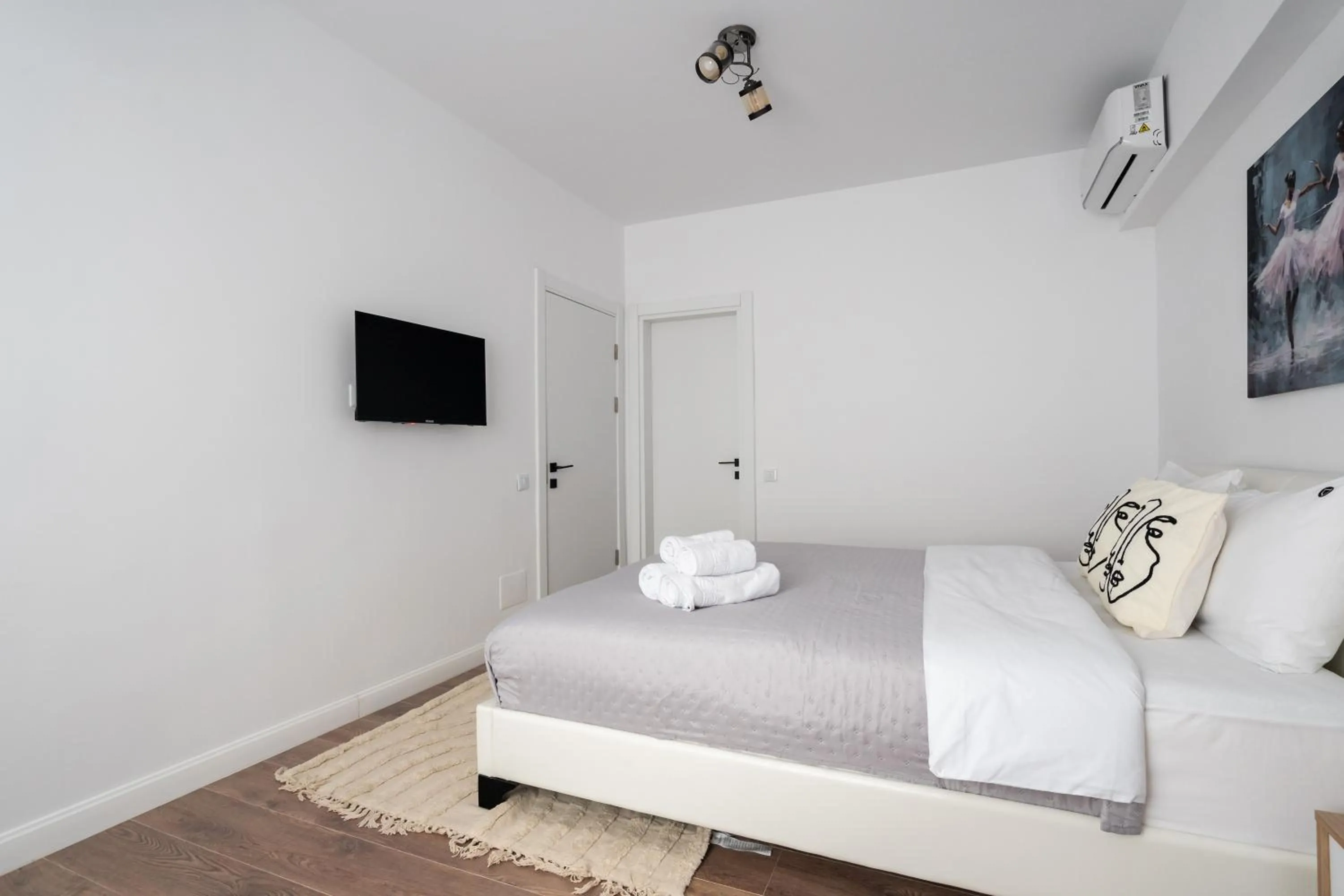TV and multimedia, Bed in Pop Up ApartHotel