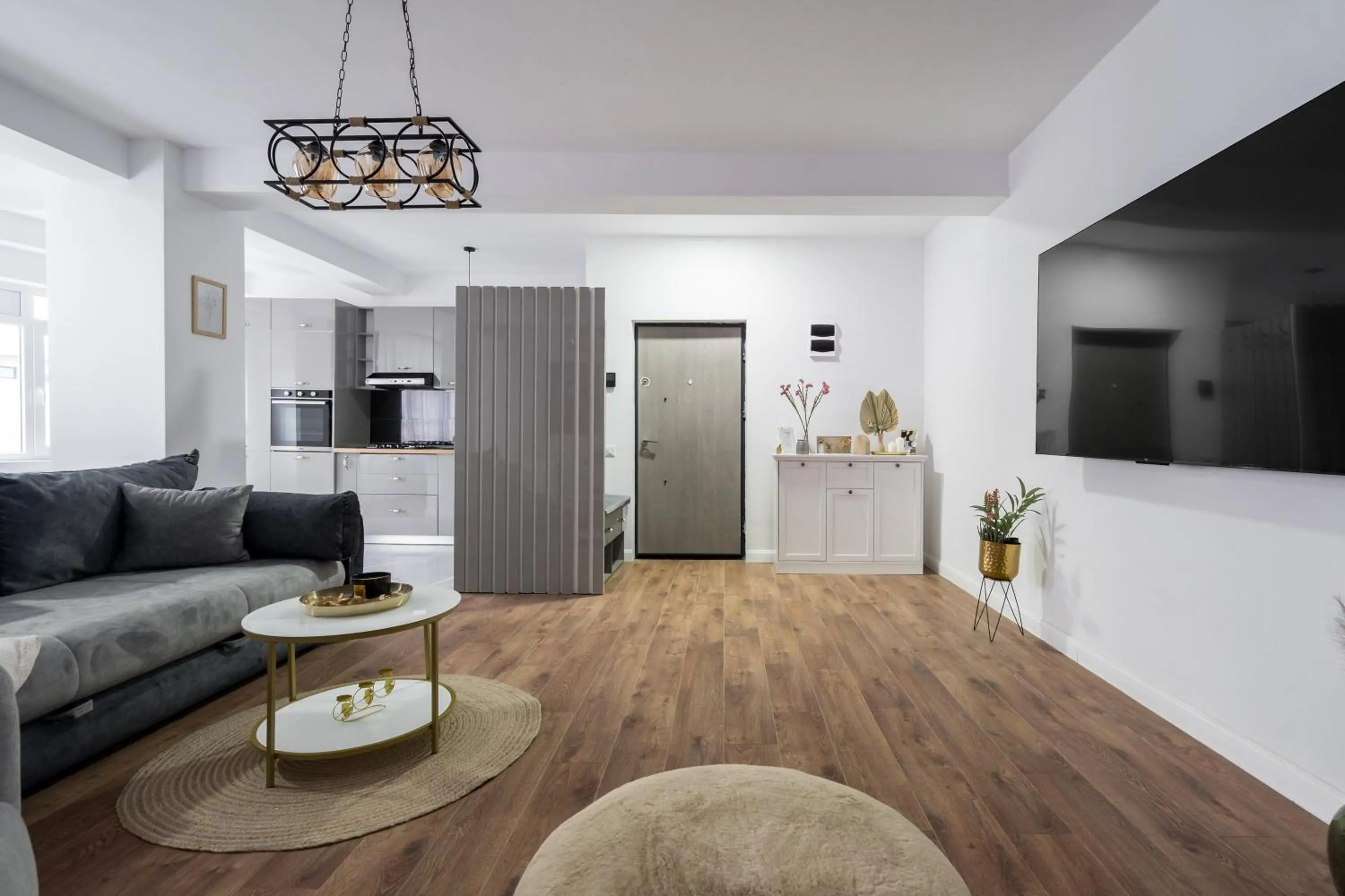 TV and multimedia in Pop Up ApartHotel