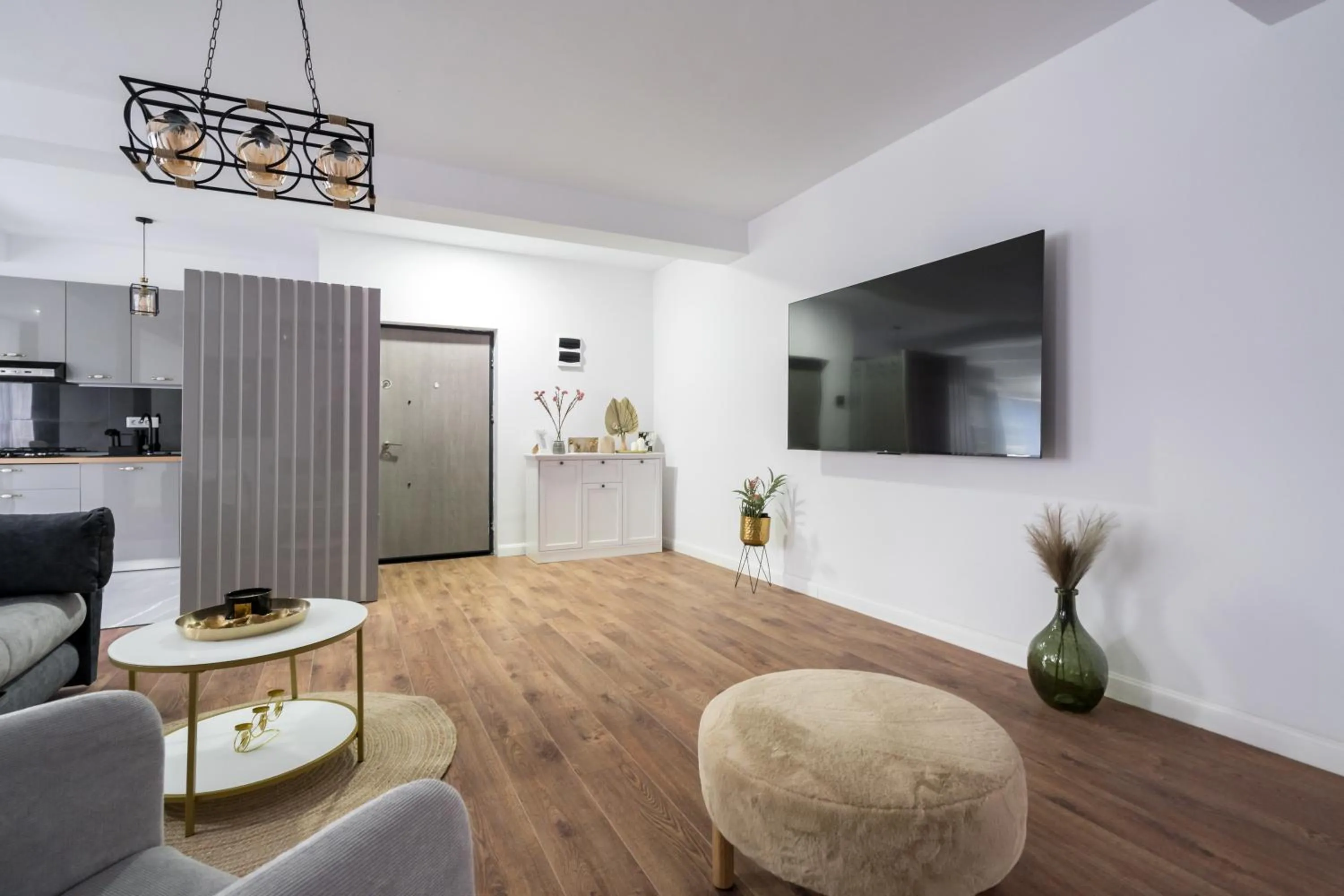 TV and multimedia in Pop Up ApartHotel