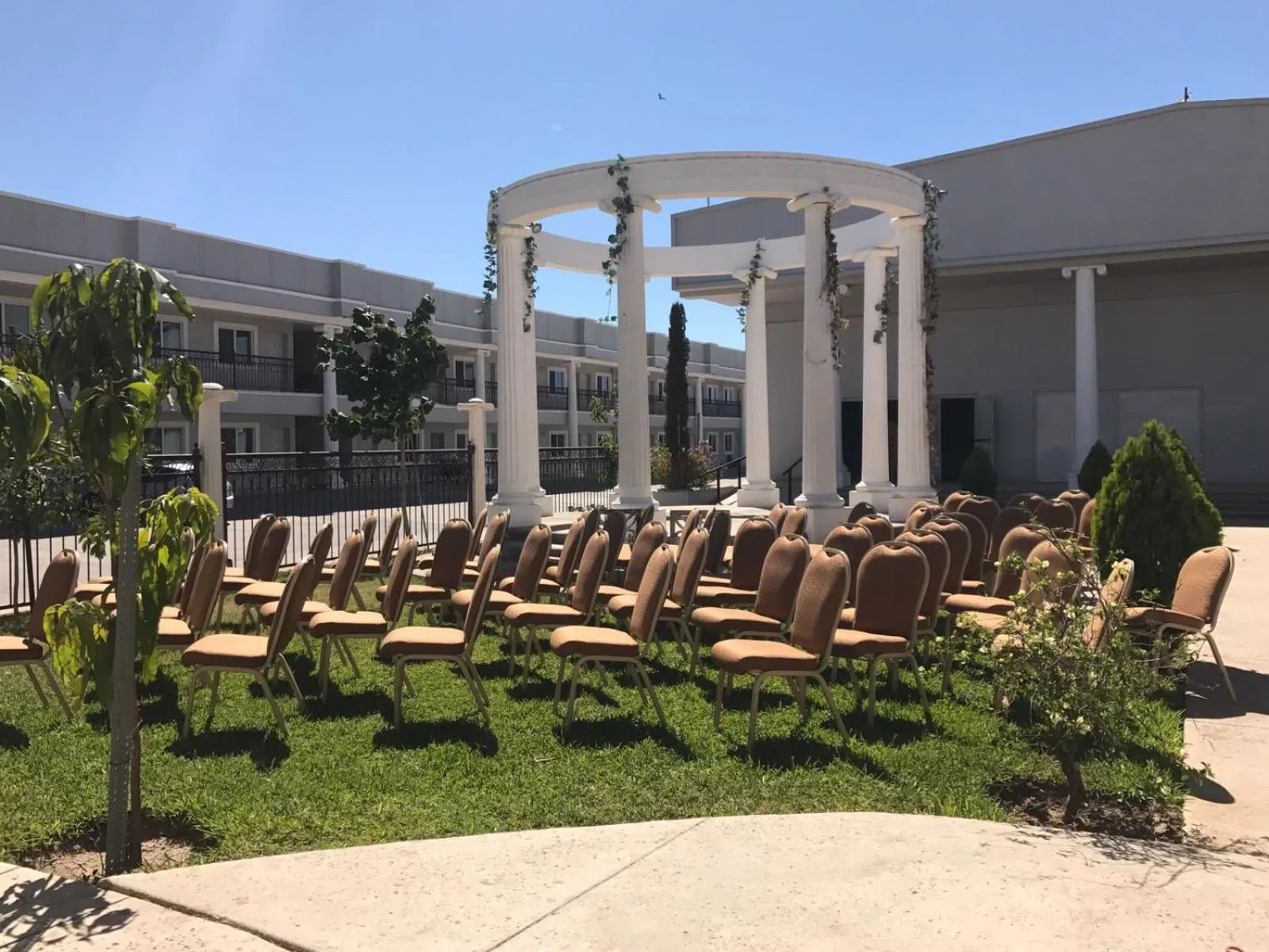 Living room in Hotel Santorian