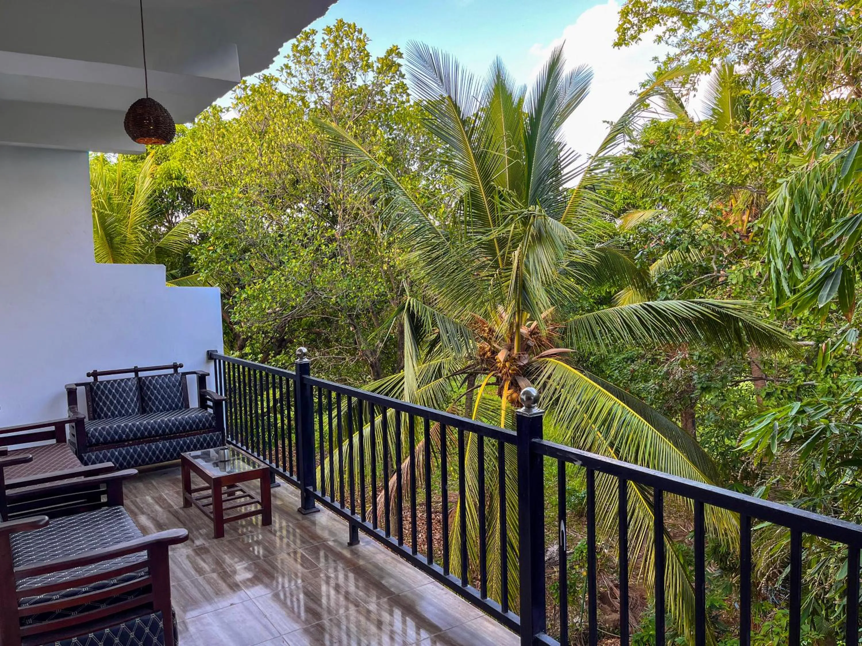 Bathroom in Sundaras Family Suites