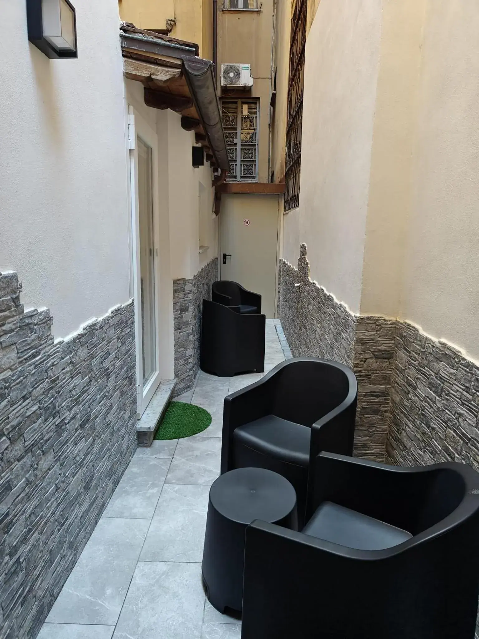 Double Room in FoffoSuite Double Room in FoffoSuite