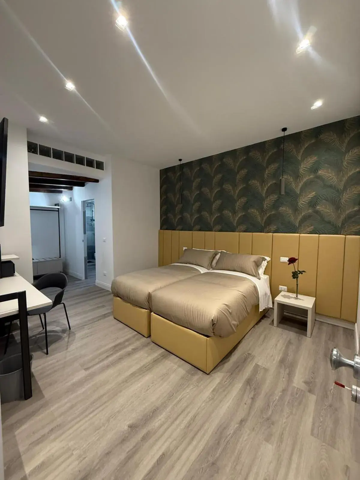 Twin Room with Terrace in FoffoSuite Twin Room with Terrace in FoffoSuite