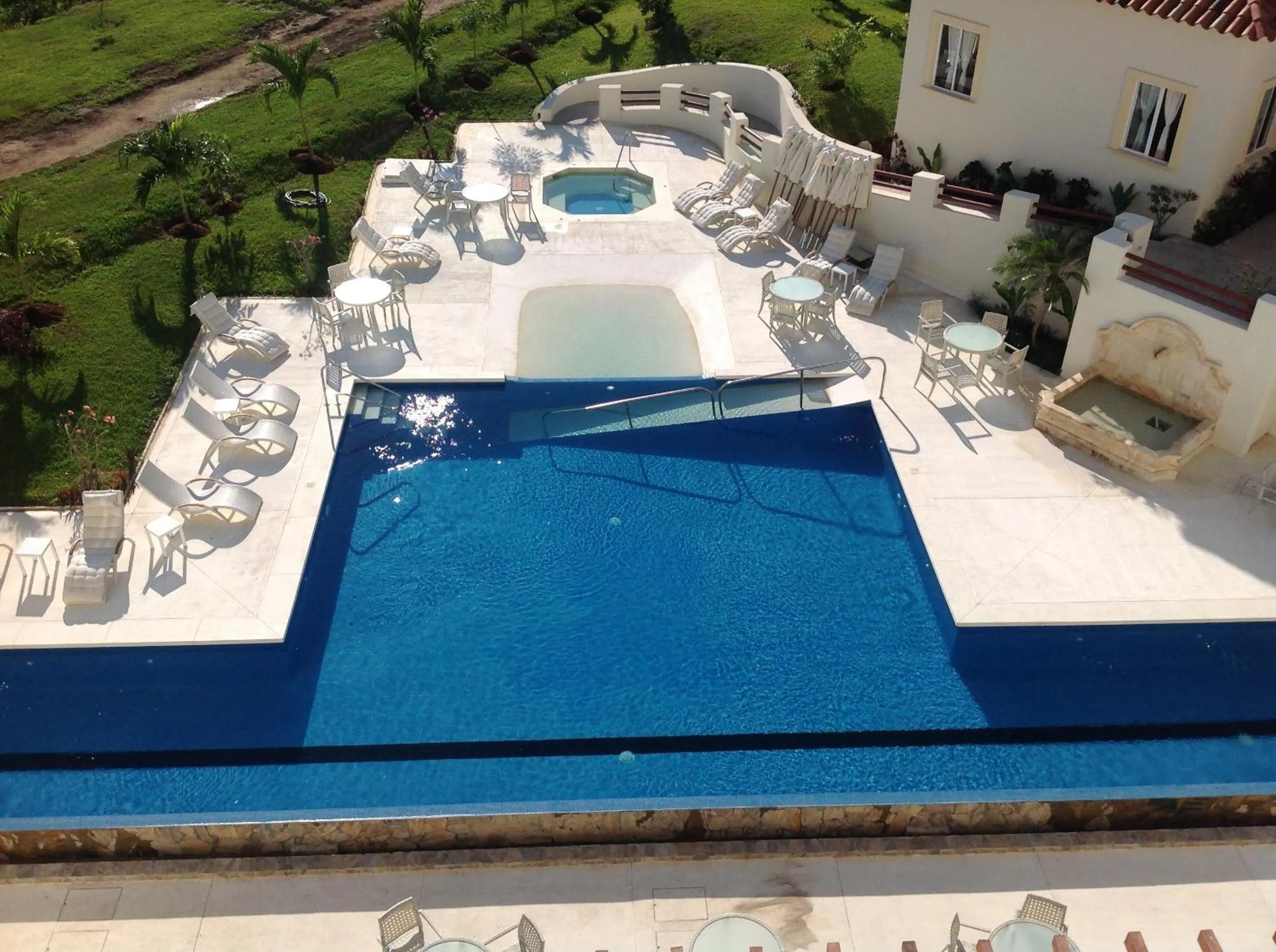 Swimming pool in Mansiones Cruz del Mar Huatulco