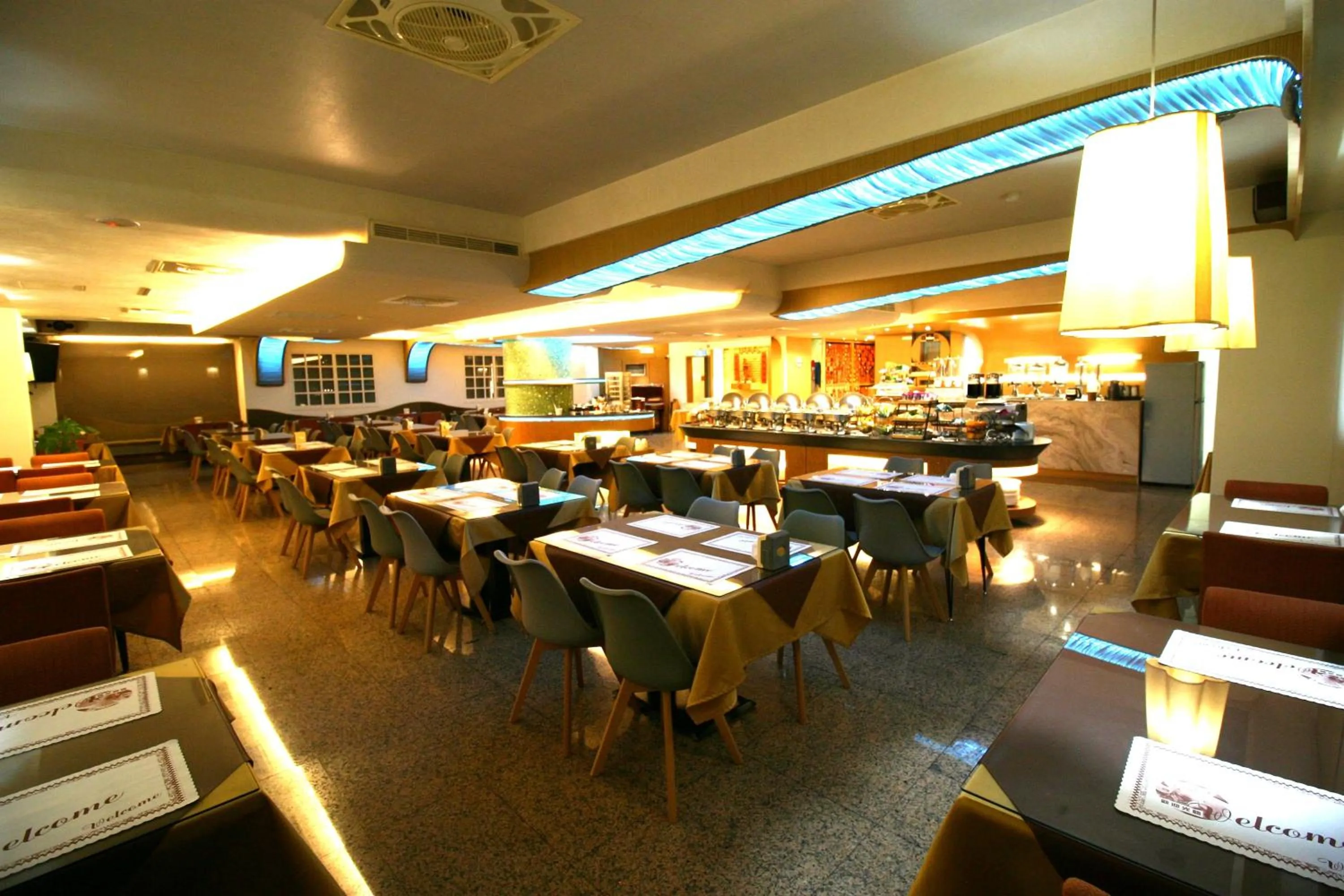 Restaurant/places to eat in Kaohsiung Ahotel