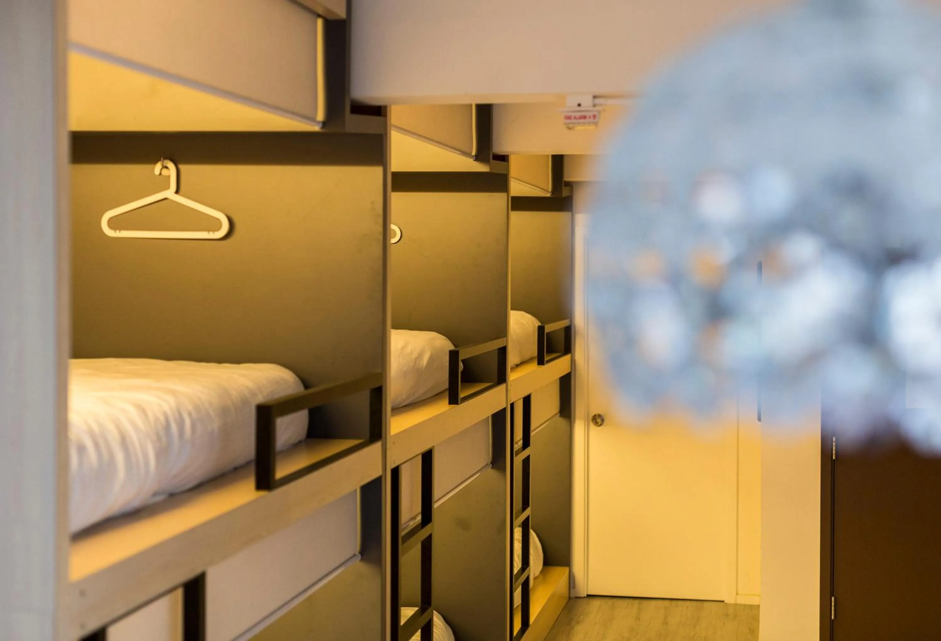 bunk bed, Bed in The Mahjong