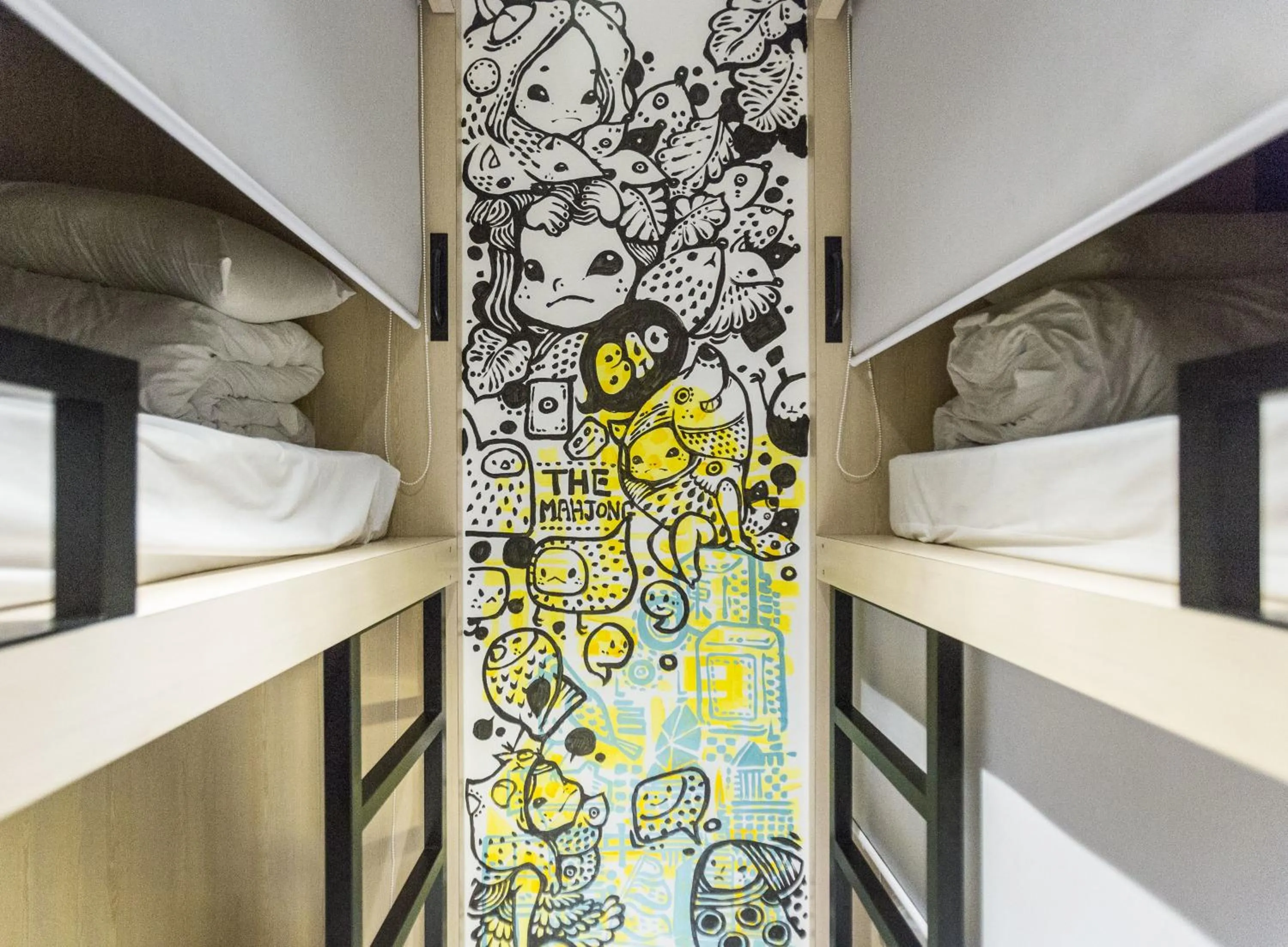 bunk bed in The Mahjong