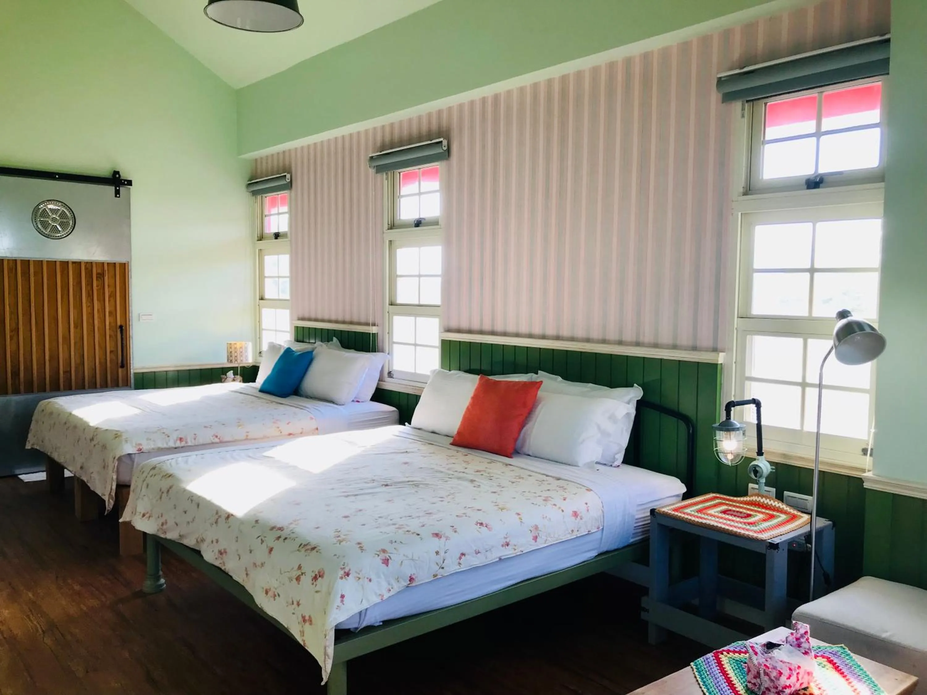 Photo of the whole room, Bed in MiCarro B&B