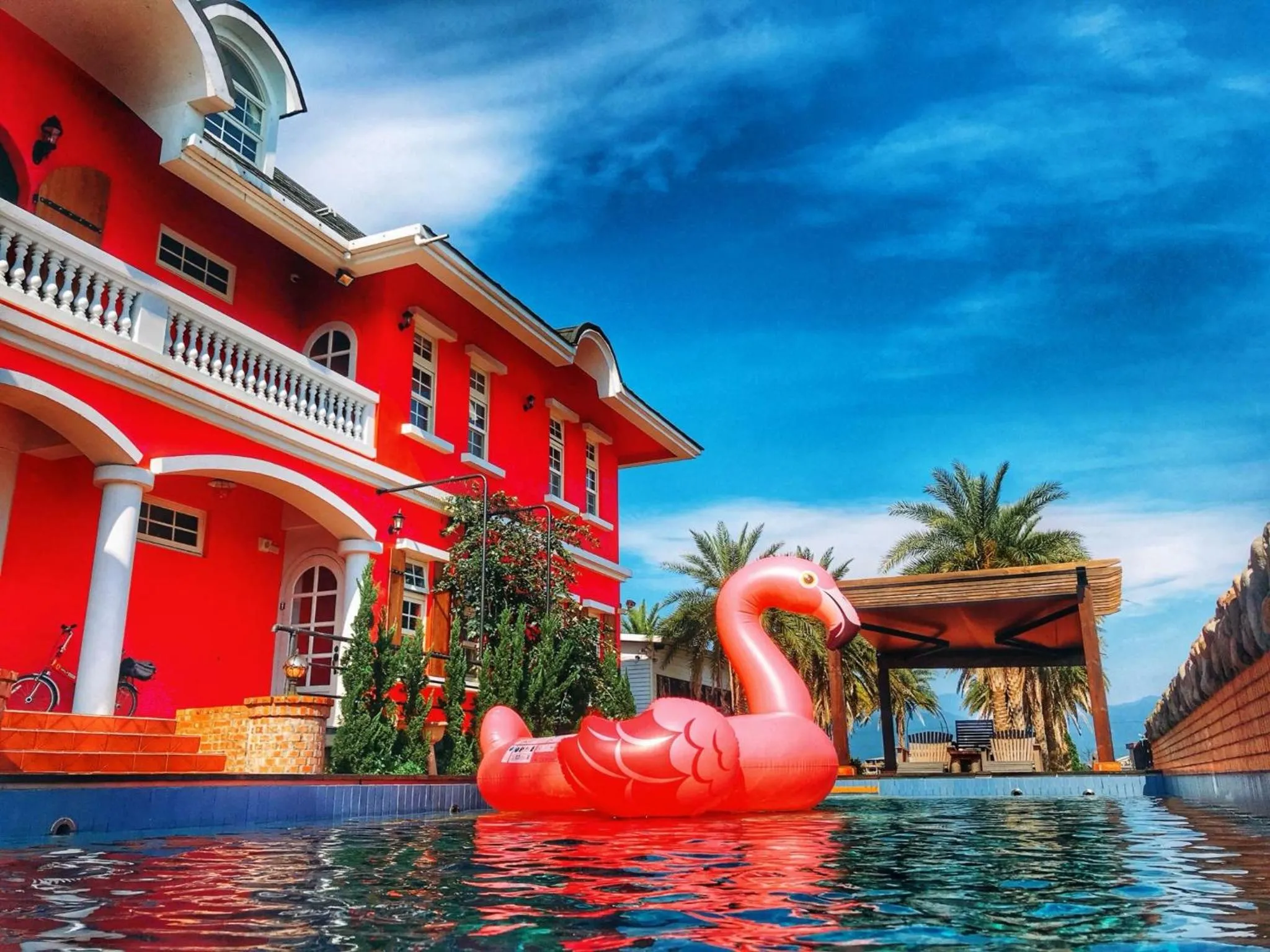 Swimming pool in MiCarro B&B