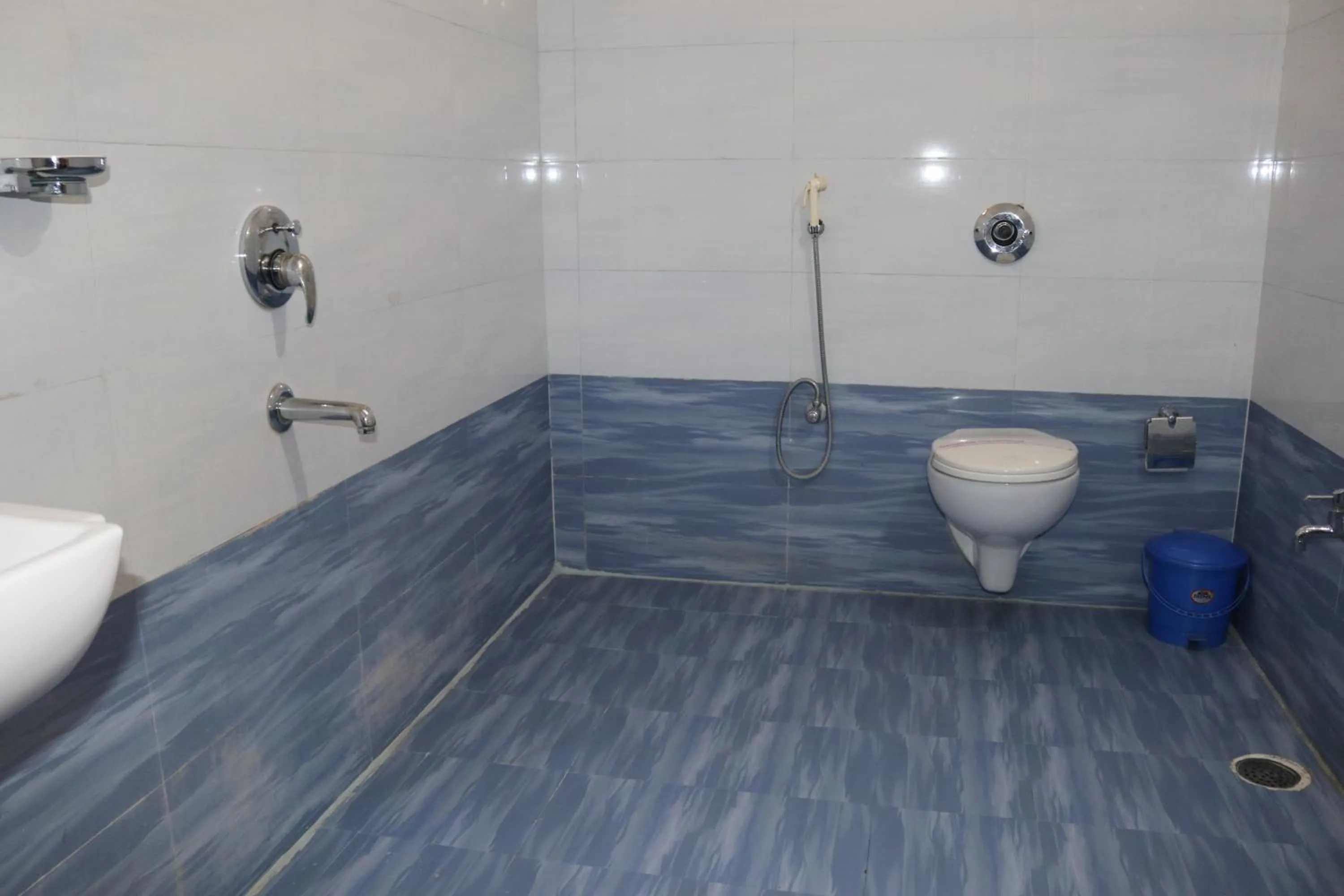 Bathroom in Hotel Vaishnavi Heights