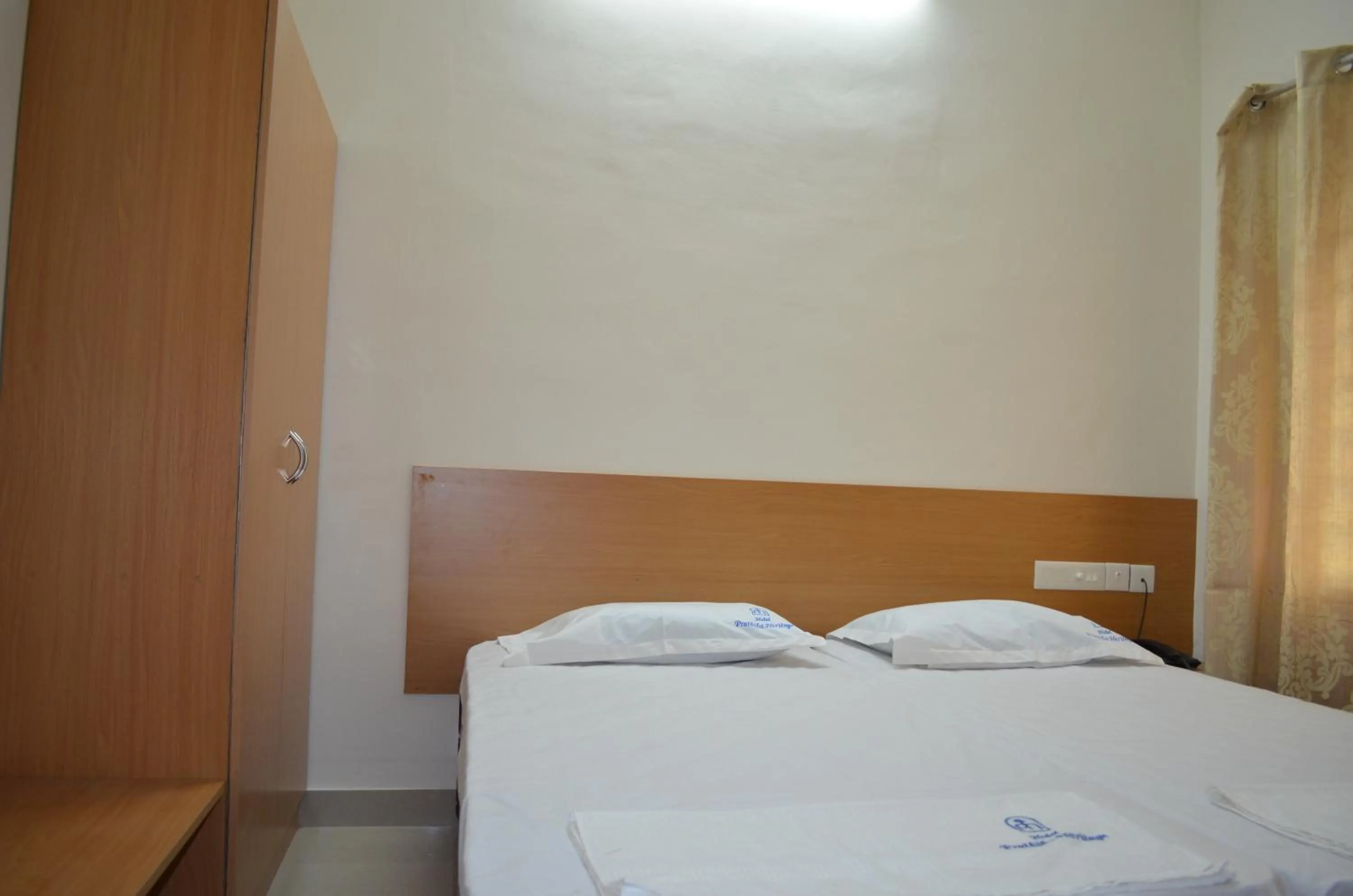 Photo of the whole room, Bed in Hotel Prathiba Heritage