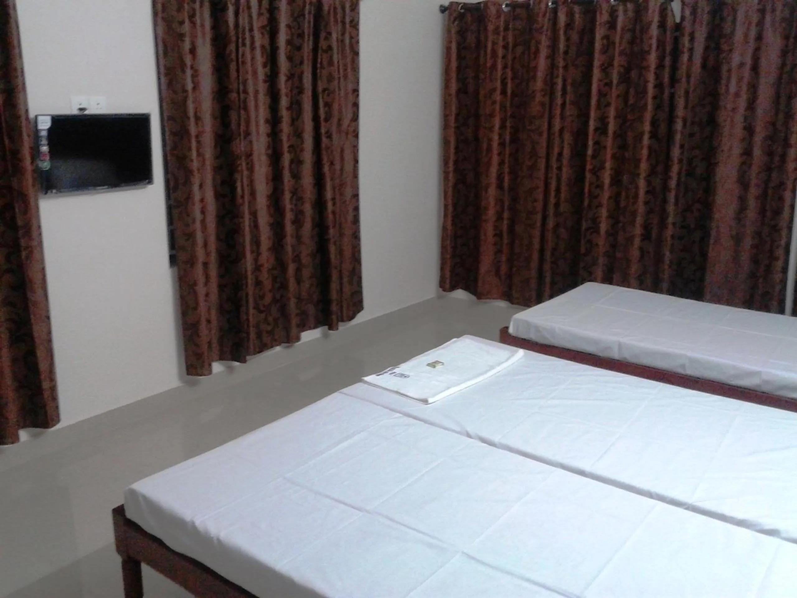TV and multimedia, Bed in Hotel Prathiba Heritage