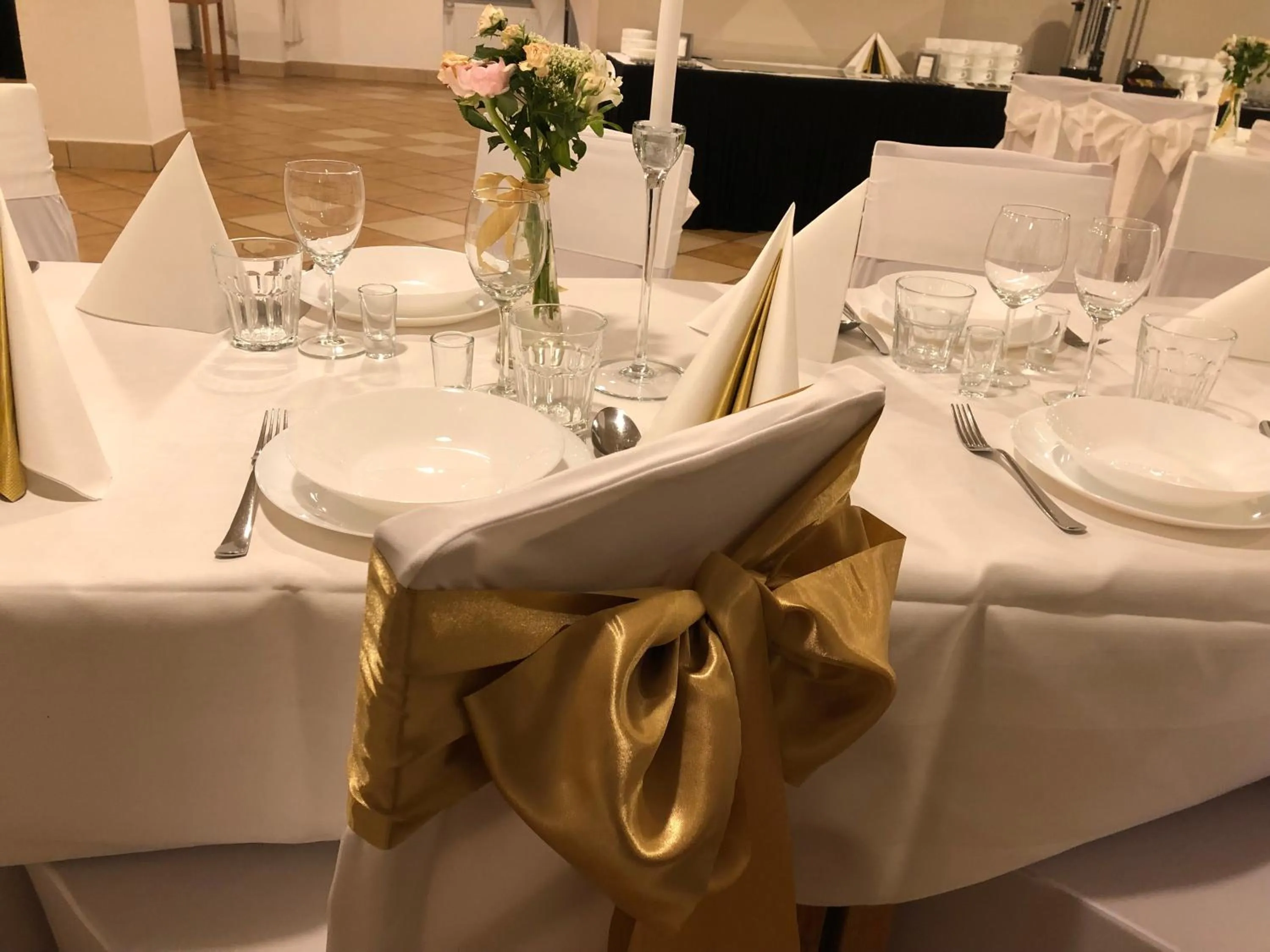 Restaurant/places to eat in Dom św. Józefa