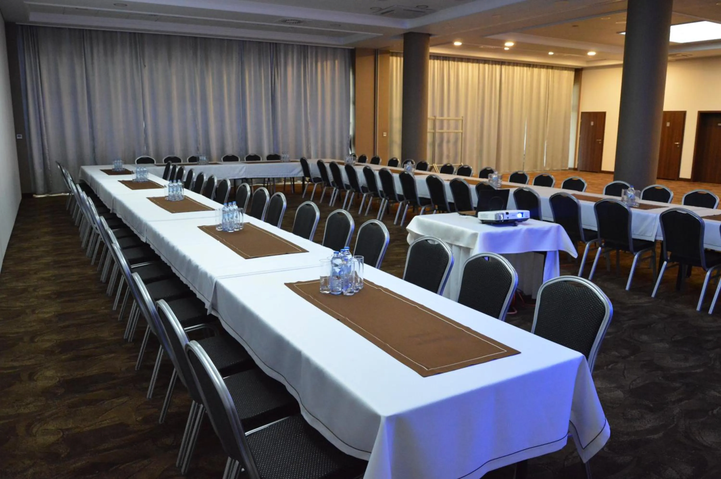 Meeting/conference room in Hotel Milenium
