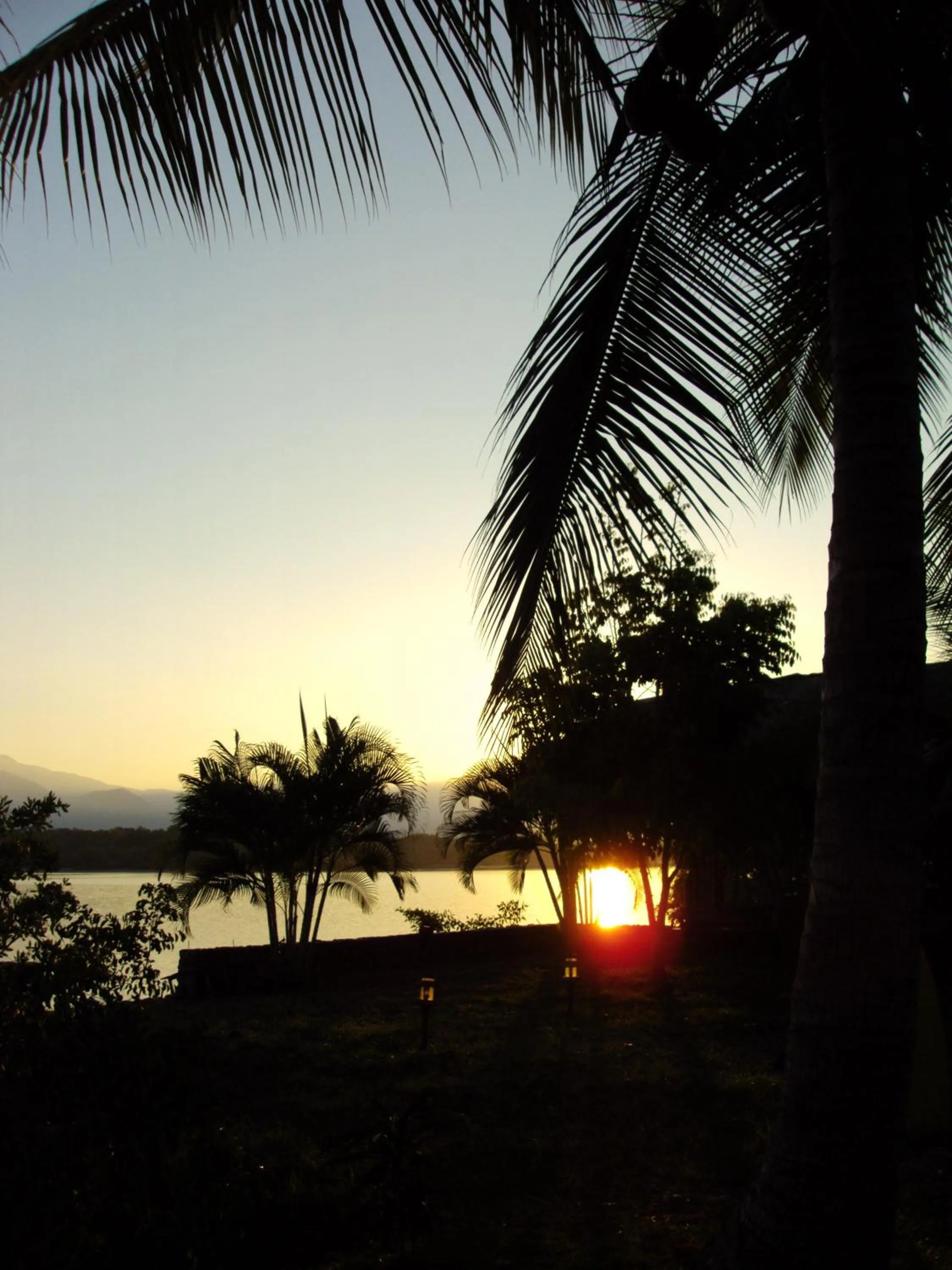 Sunrise in Hotel Clandestino beach resort