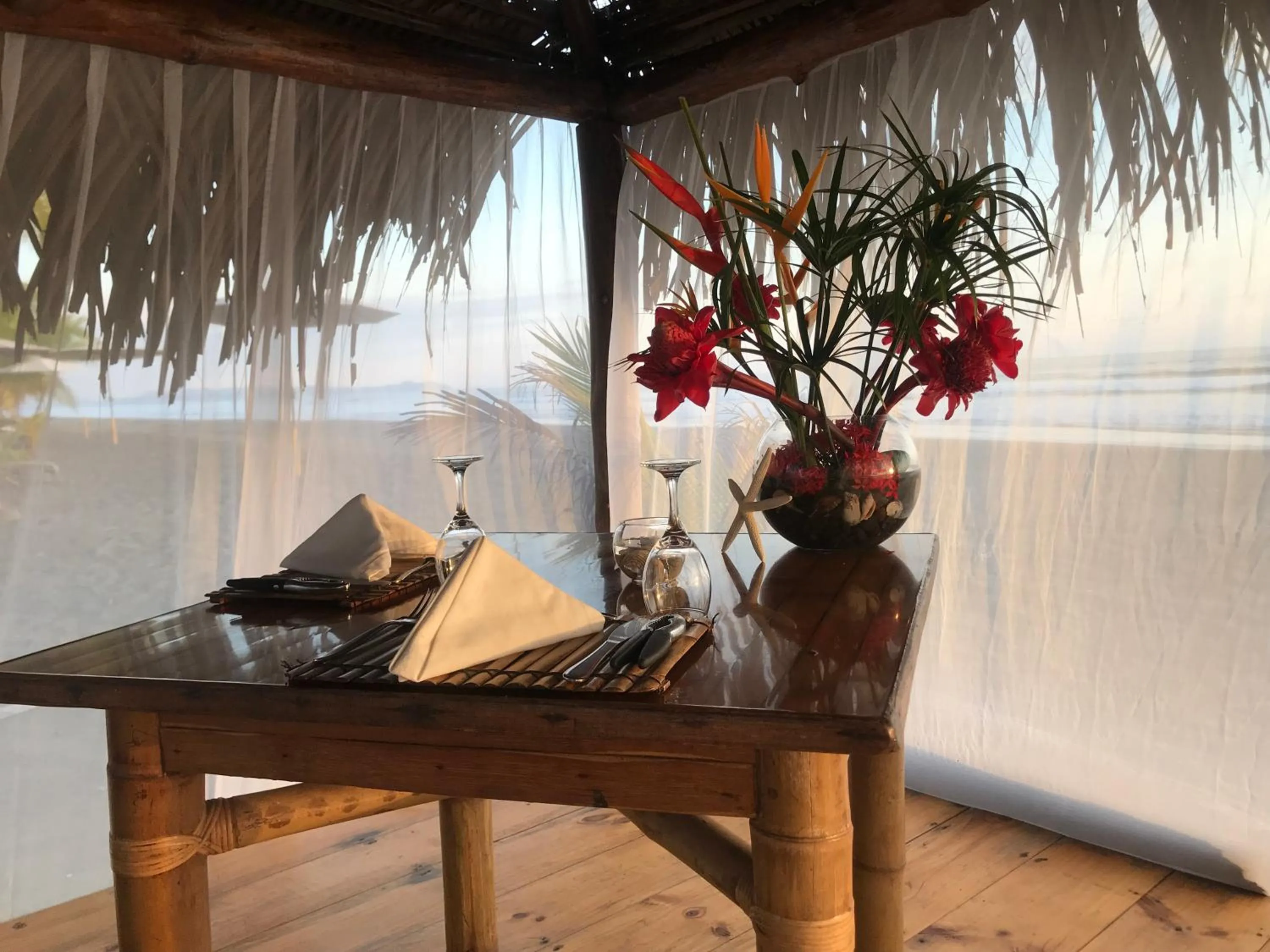 Swimming pool in Hotel Clandestino beach resort