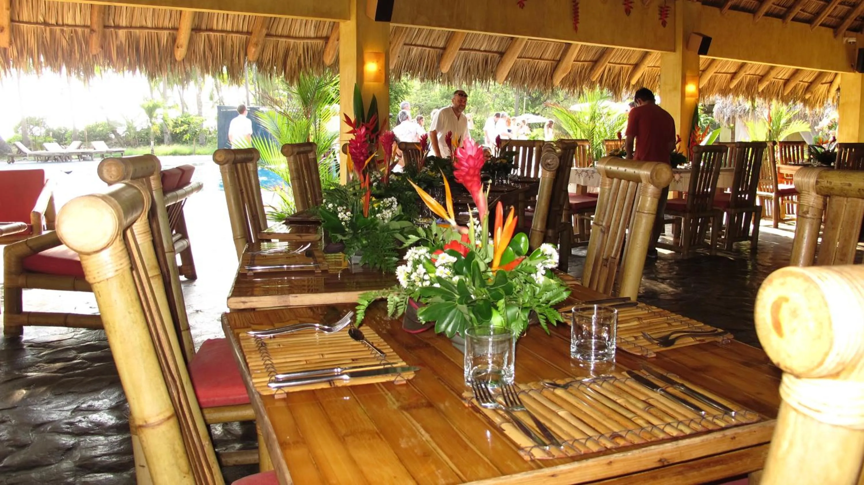 Restaurant/places to eat in Hotel Clandestino beach resort