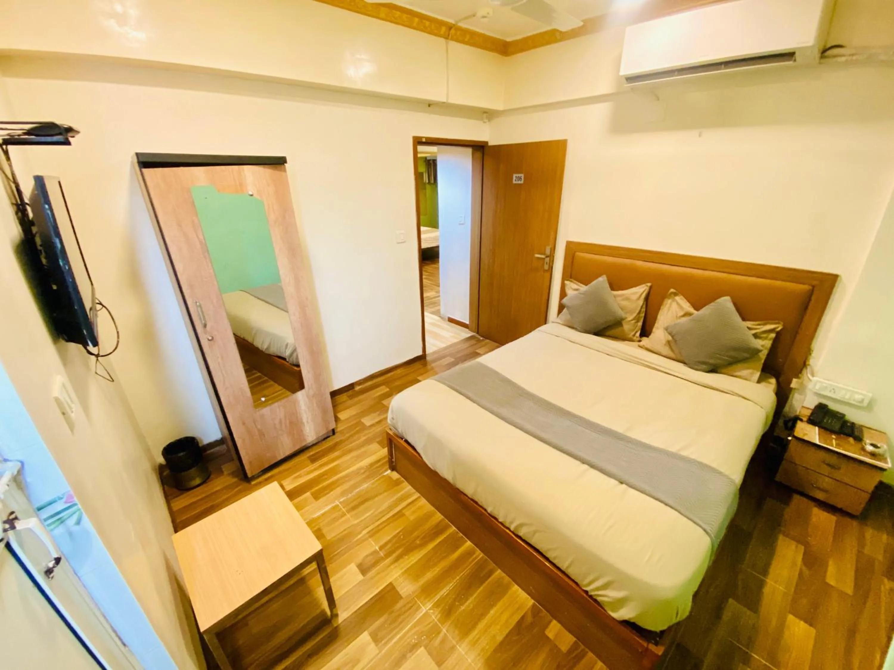 Bed in Hotel ABC Satellite Prahlad Nagar