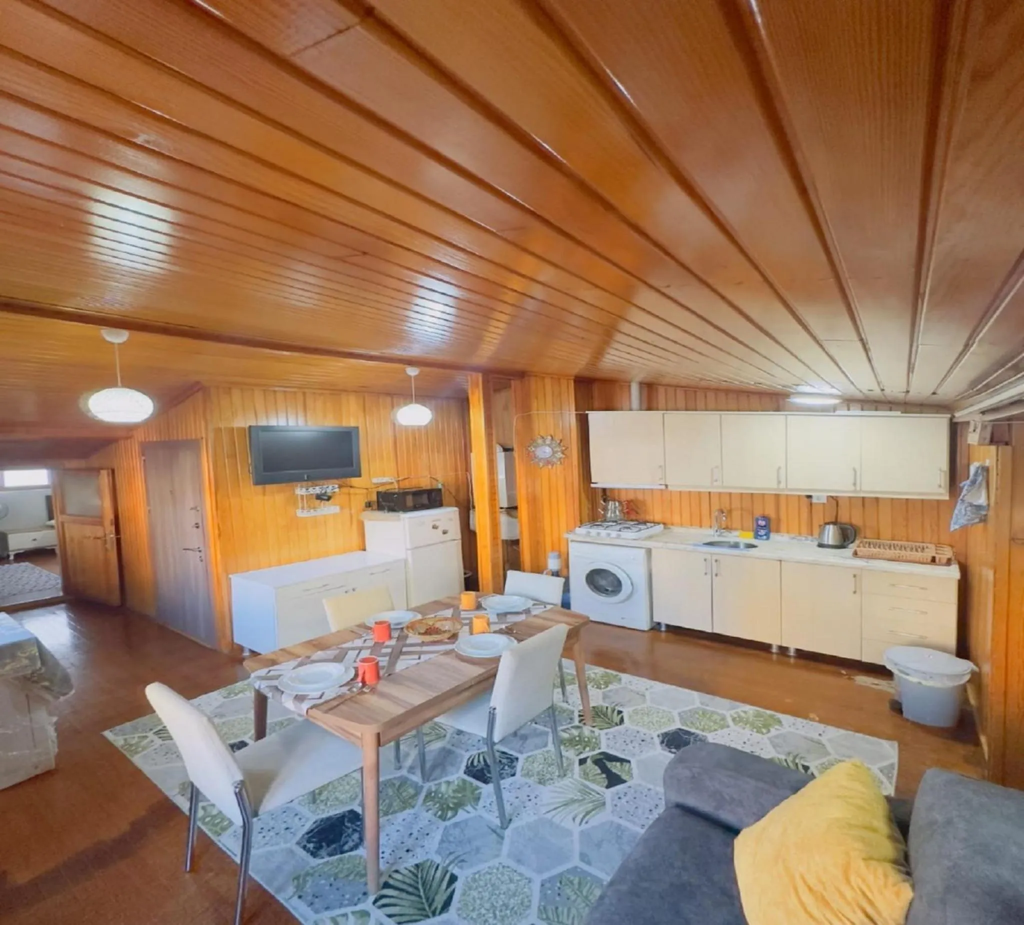 TV and multimedia in Armagan Suite Taksim